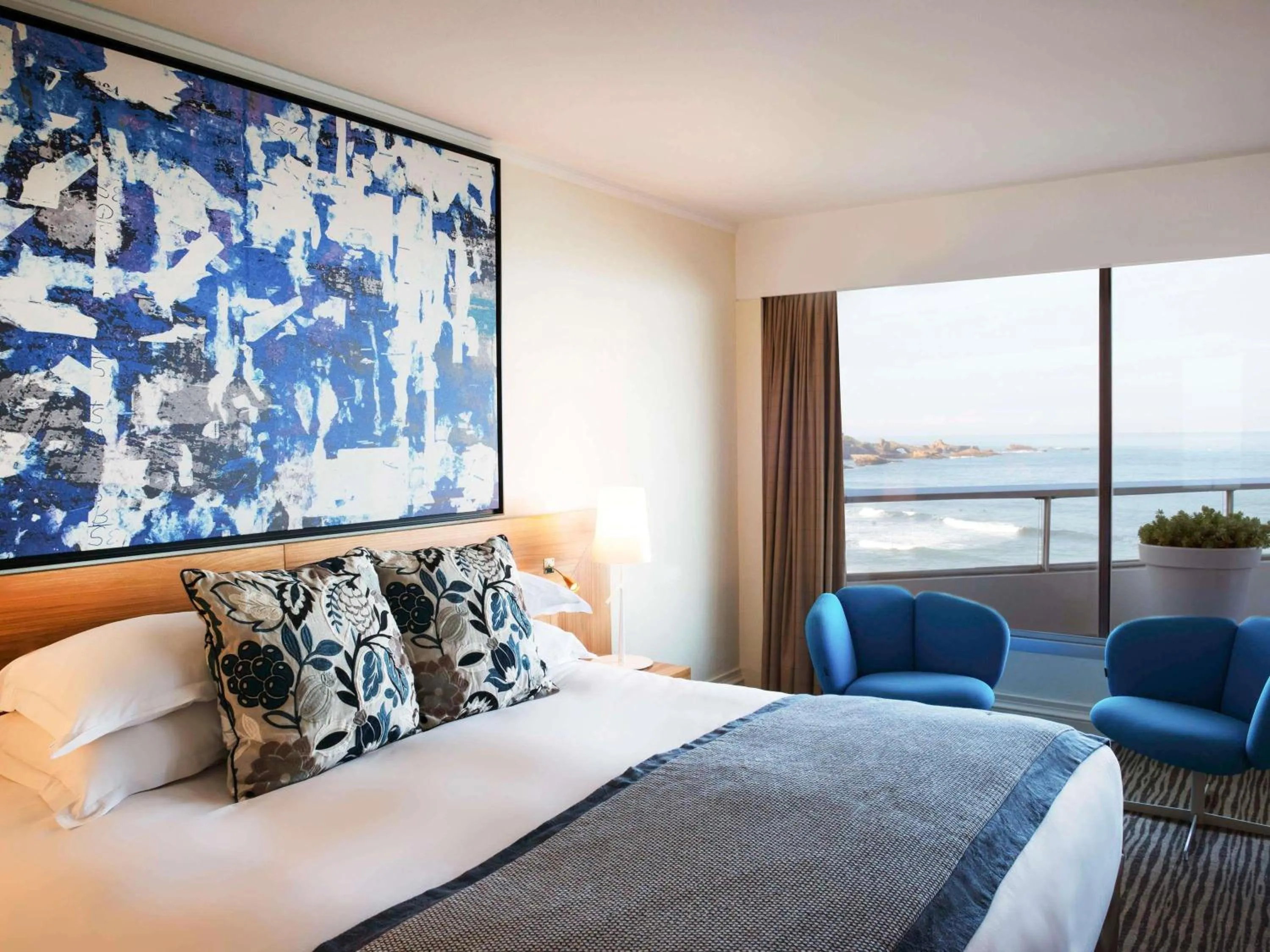 Bedroom, Bed in Sofitel Biarritz Le Miramar Thalassa