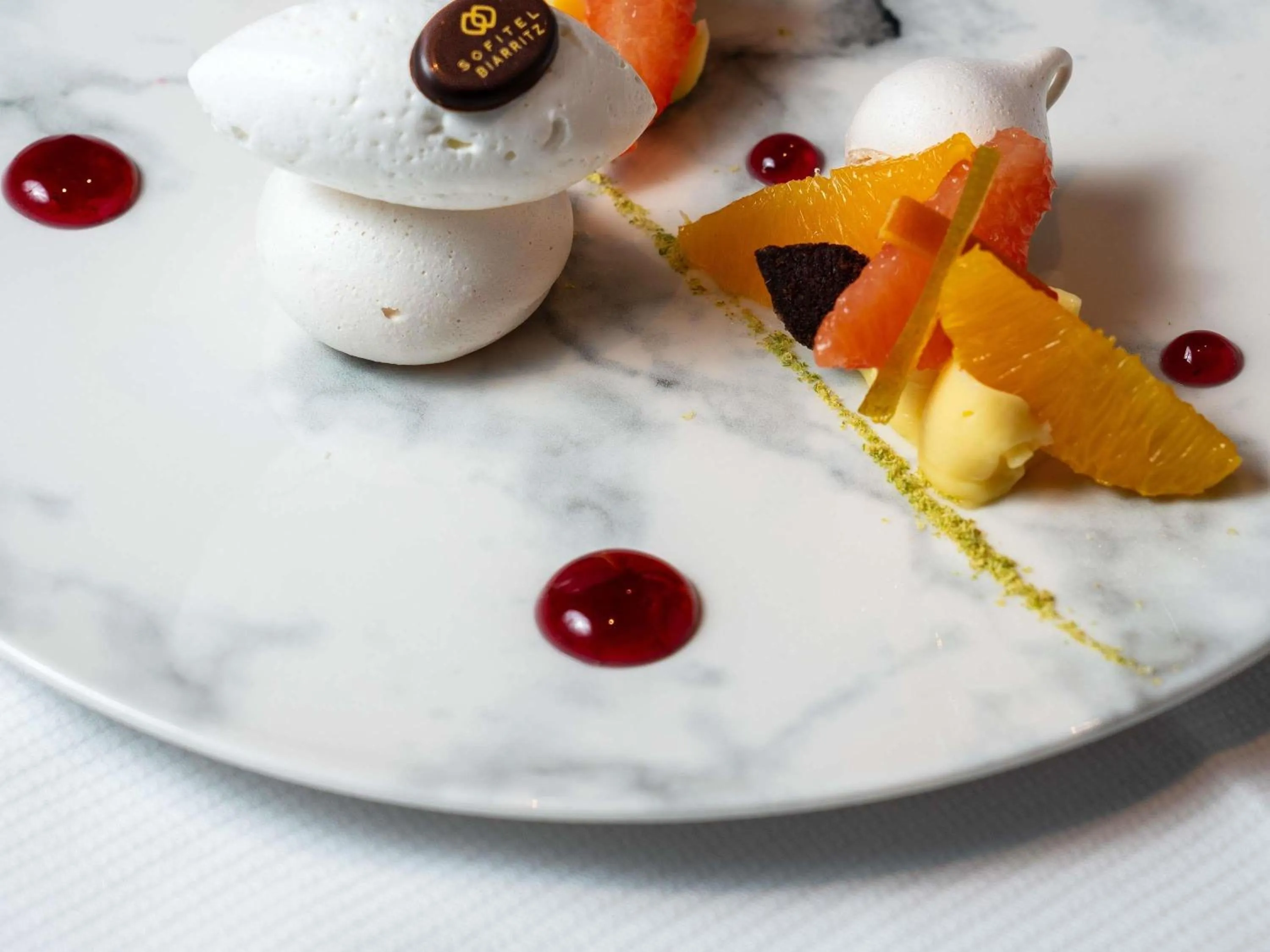 Restaurant/places to eat in Sofitel Biarritz Le Miramar Thalassa