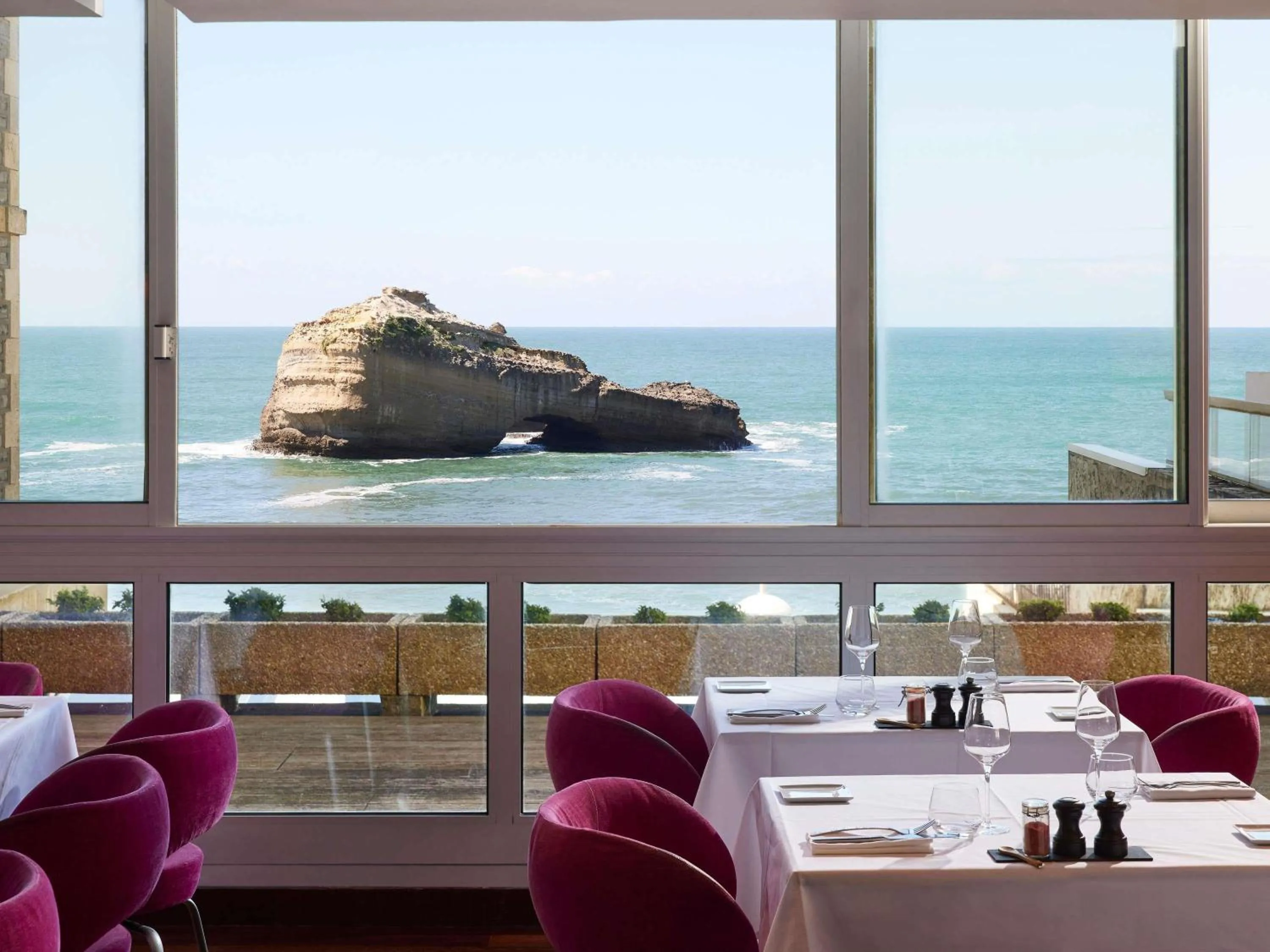 Restaurant/places to eat in Sofitel Biarritz Le Miramar Thalassa
