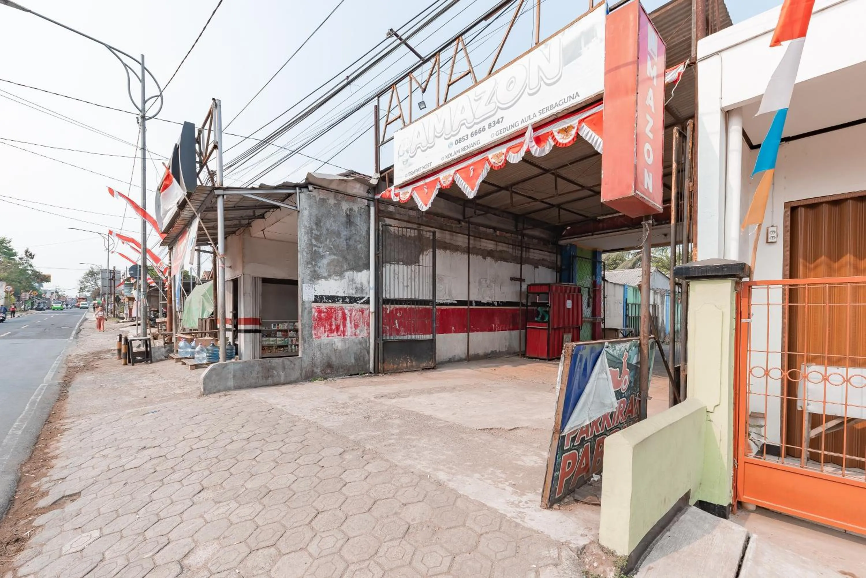 Property building in RedDoorz Syariah At Cibadak Sukabumi