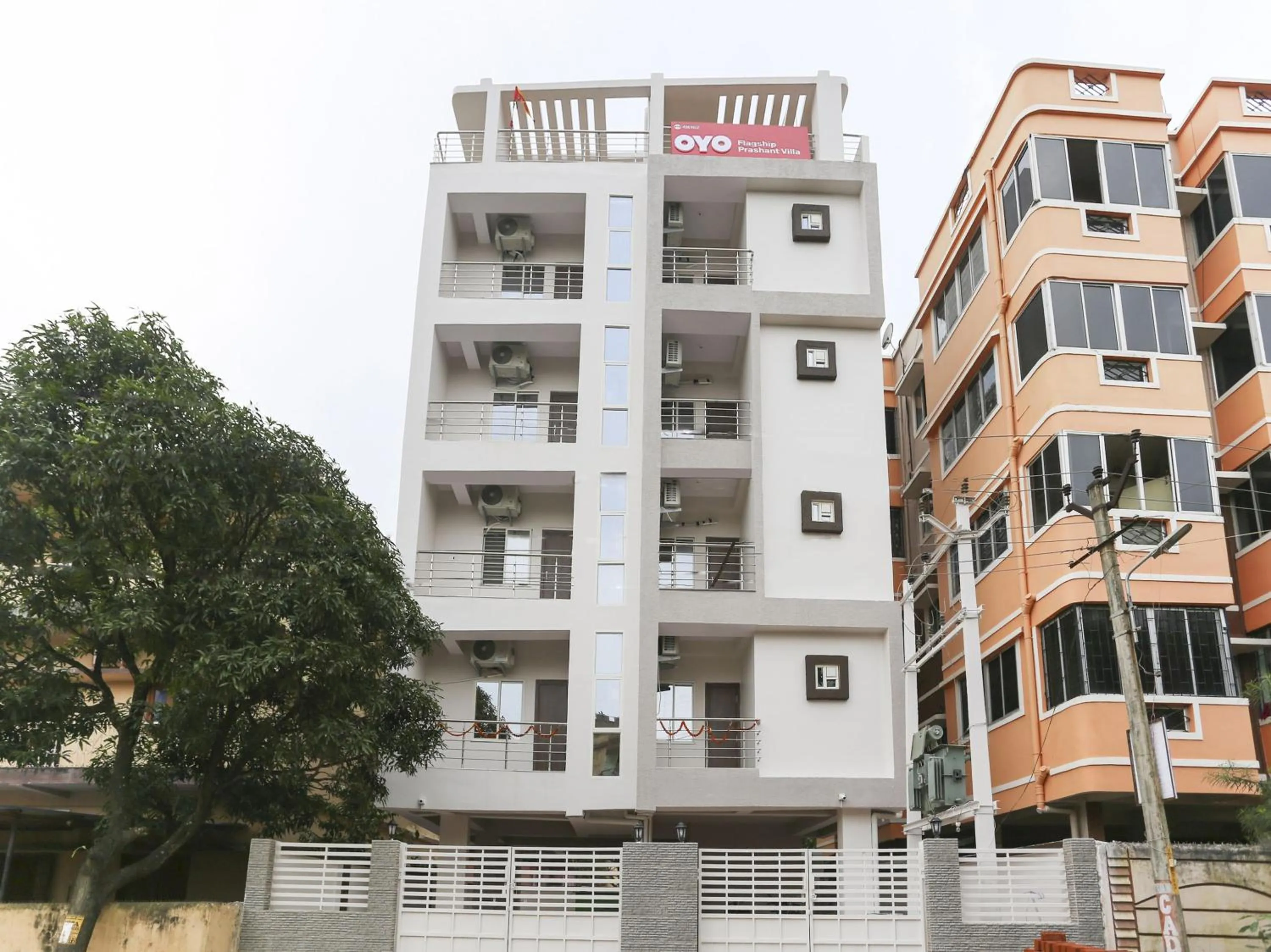 Facade/entrance in Super Hotel O Prashant Villa
