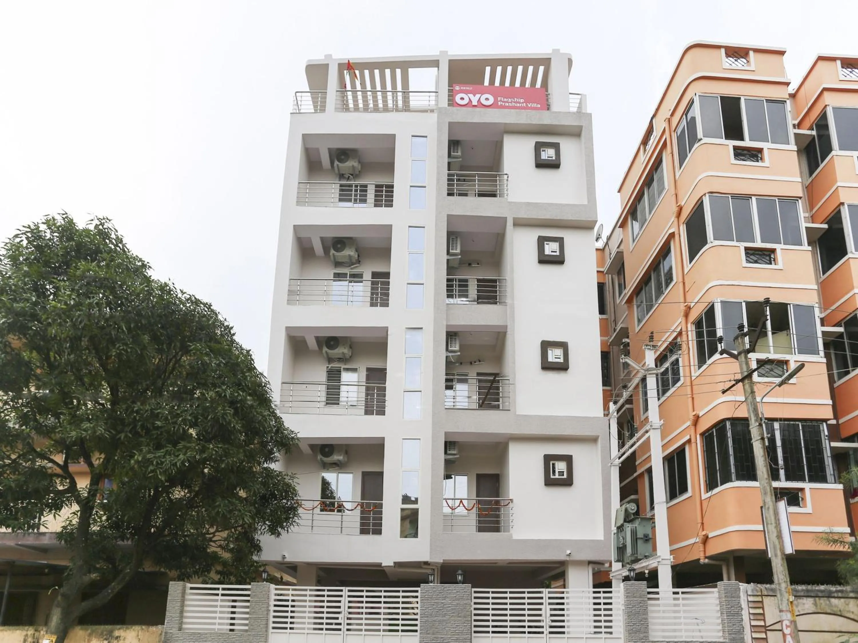 Facade/entrance in Super Hotel O Prashant Villa