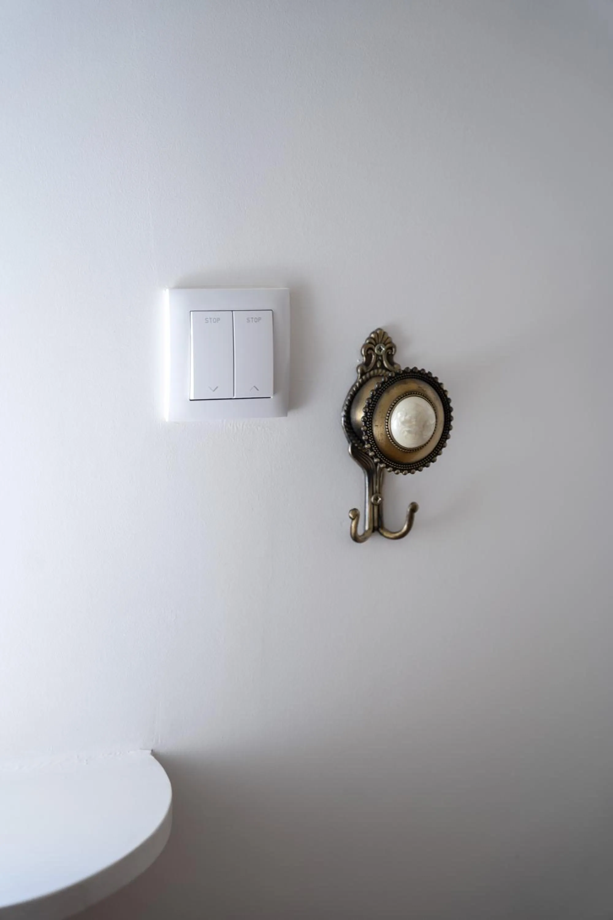 Decorative detail in La Maison Charentonneau