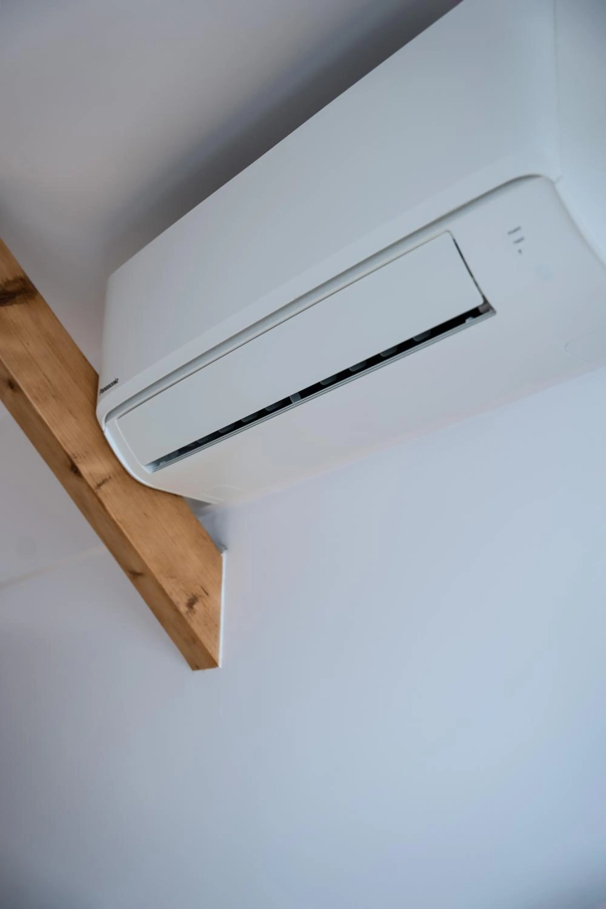 air conditioner in La Maison Charentonneau