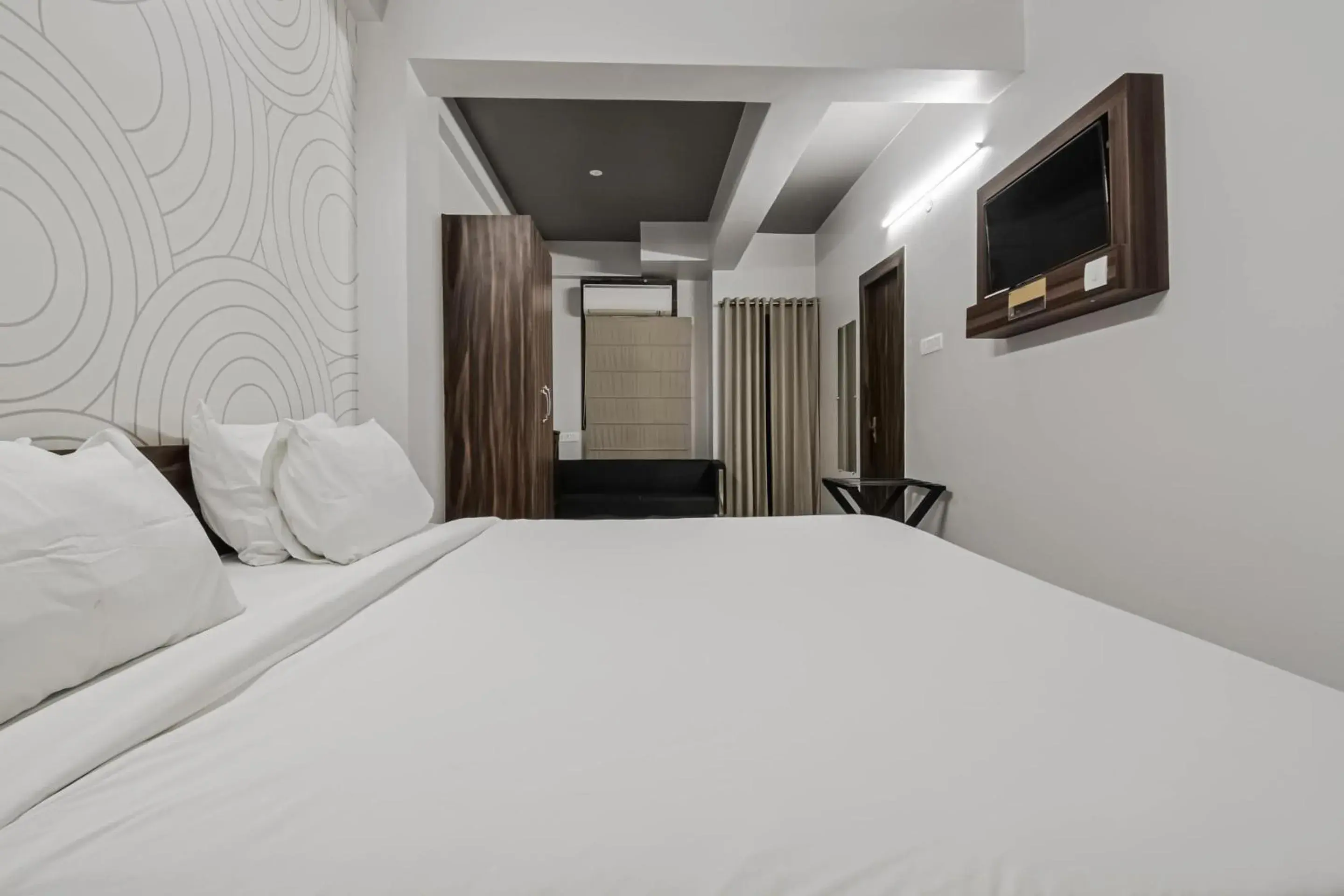 Bedroom, Bed in Super Townhouse Vidya Vihar Bedroom, Bed in Super Townhouse Vidya Vihar