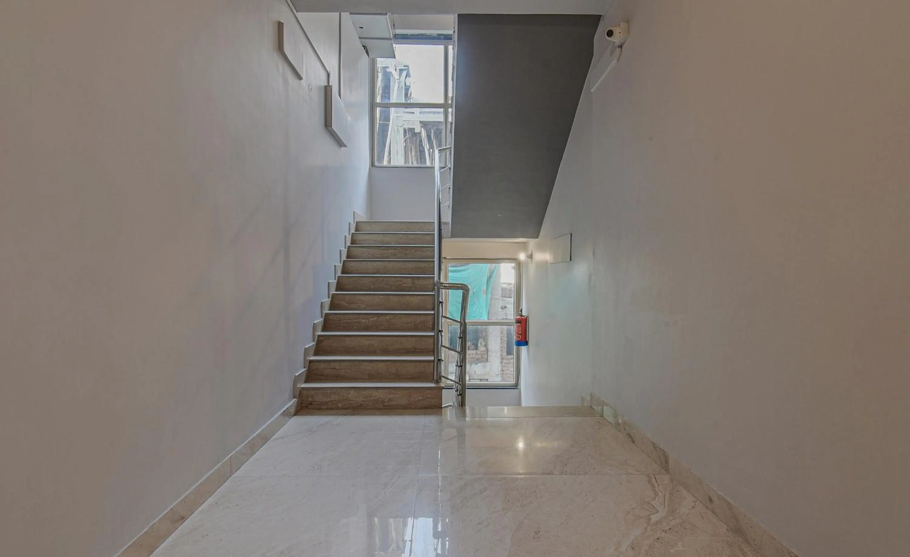 Lobby or reception in Super Townhouse Vidya Vihar