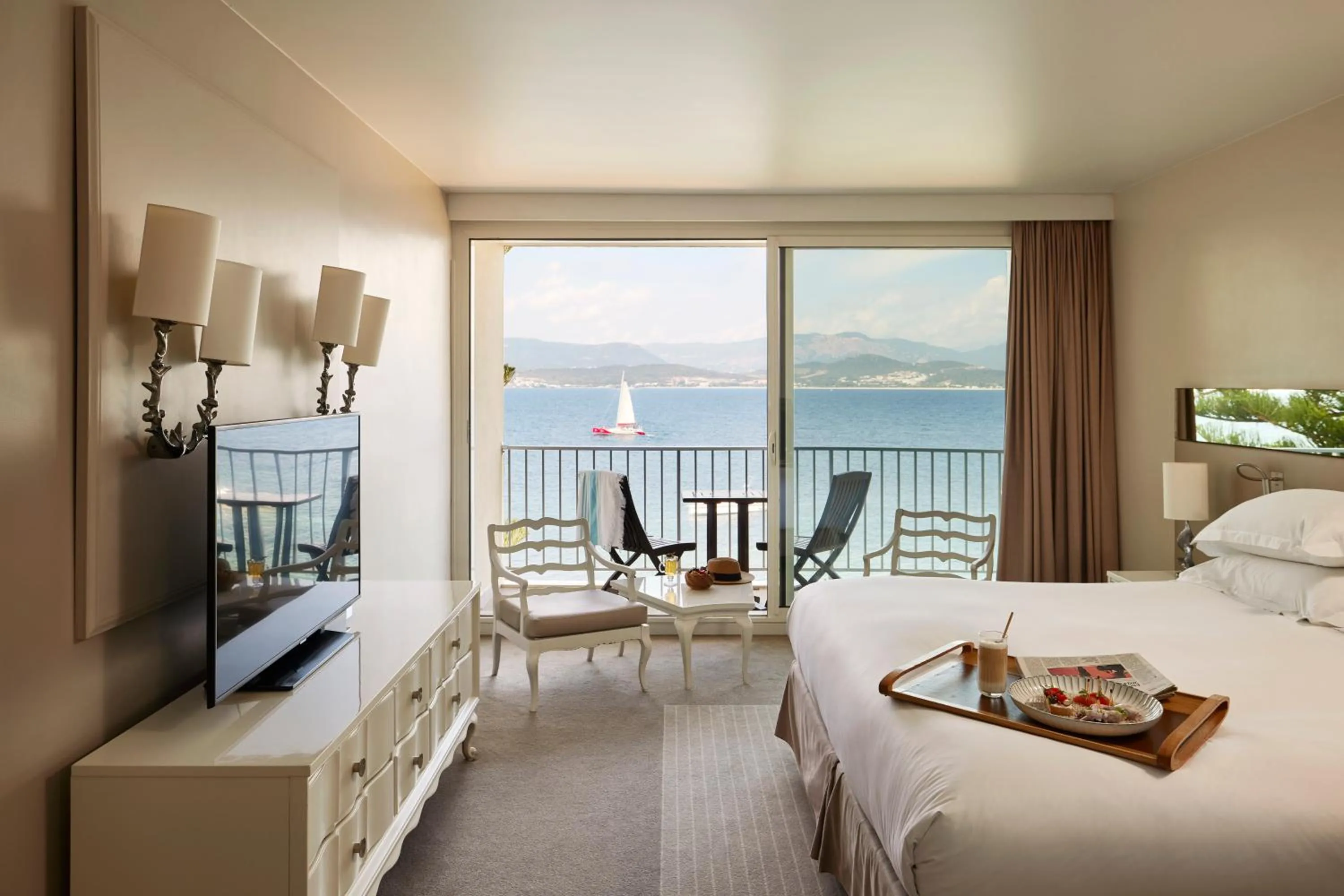 Balcony/Terrace, Bed in Sofitel Golfe d'Ajaccio Thalassa Sea & Spa