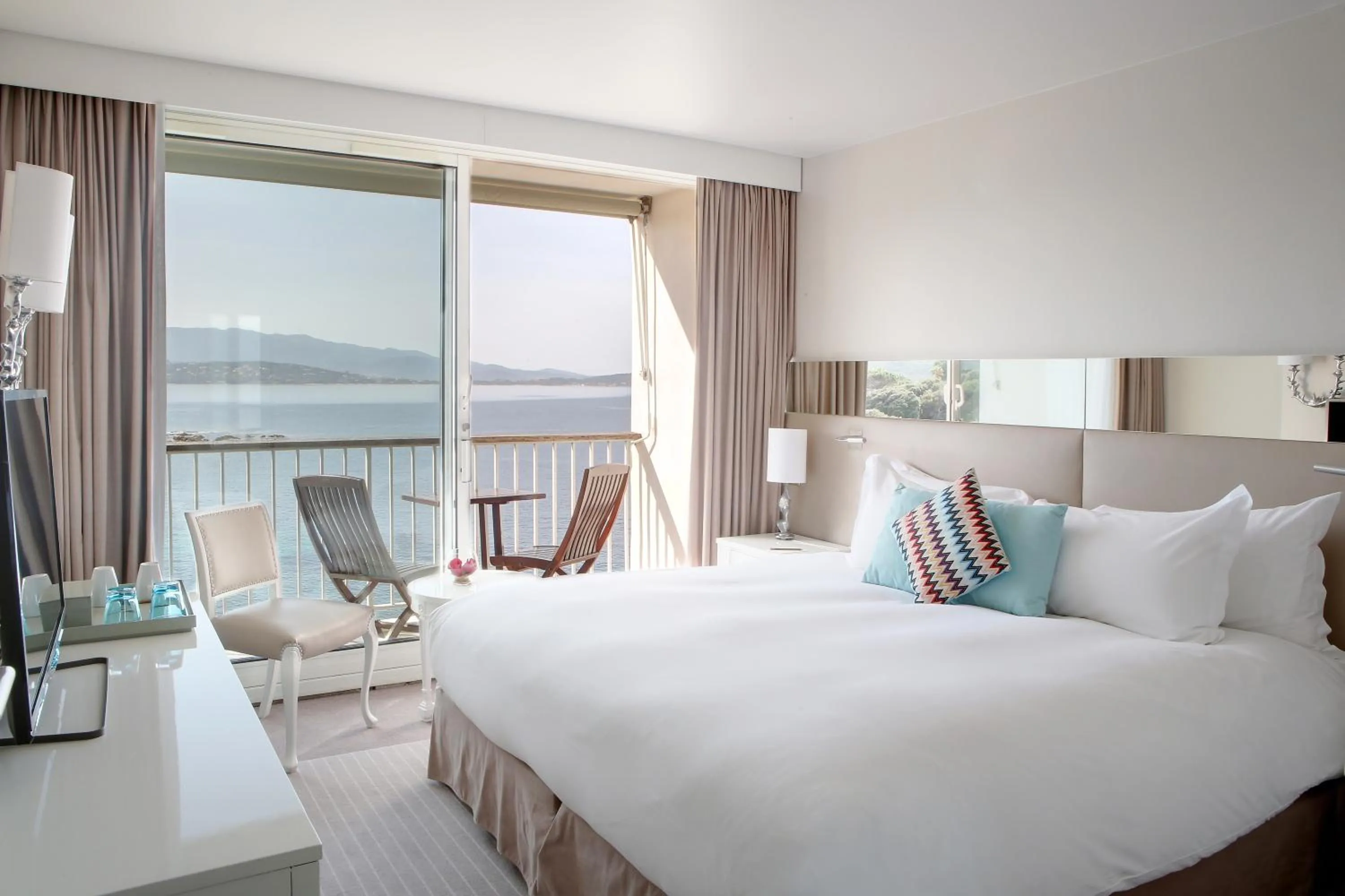 Natural landscape, Bed in Sofitel Golfe d'Ajaccio Thalassa Sea & Spa