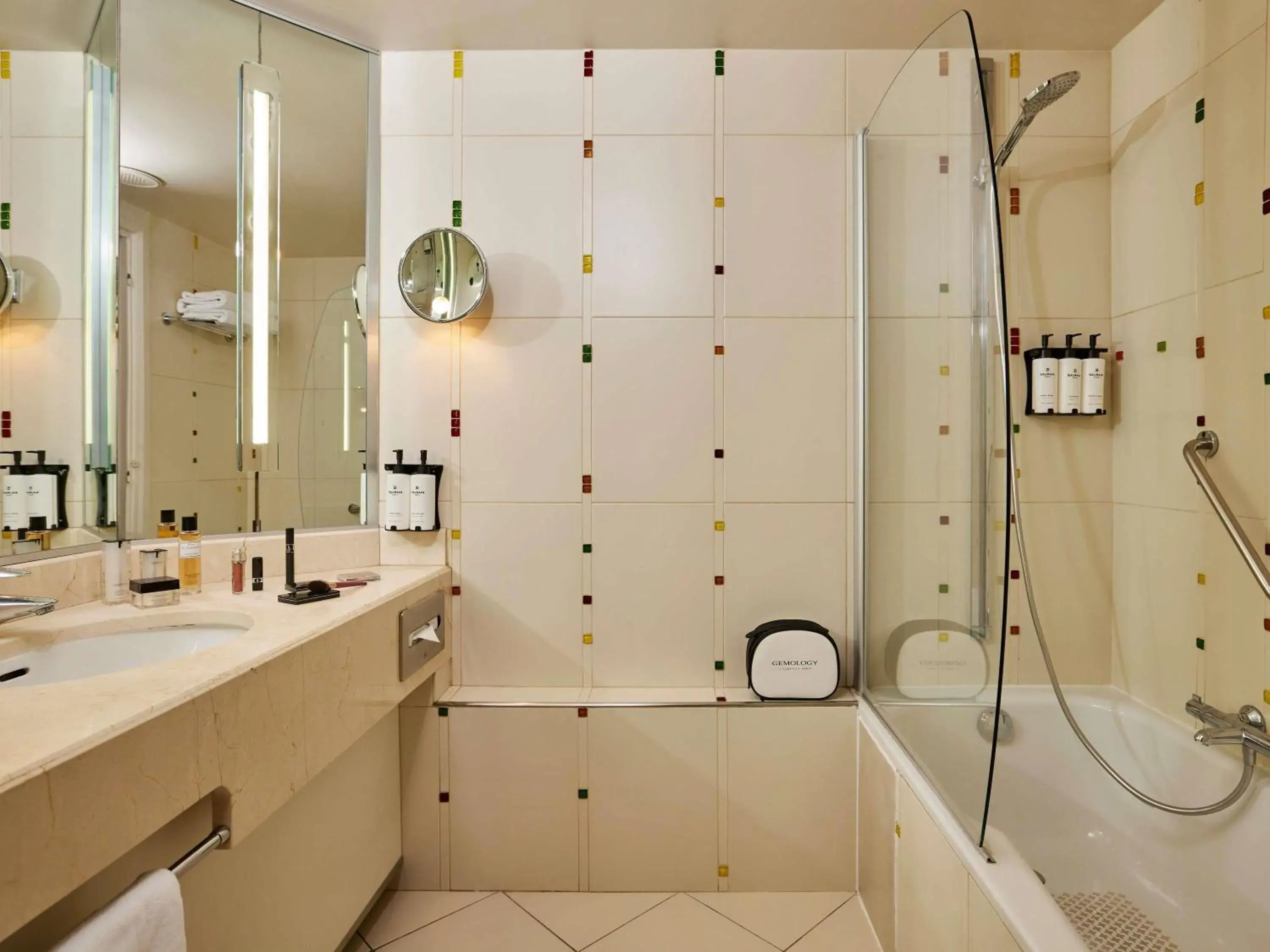 Superior Double Room with Sea View in Sofitel Golfe d'Ajaccio Thalassa Sea & Spa Superior Double Room with Sea View in Sofitel Golfe d'Ajaccio Thalassa Sea & Spa