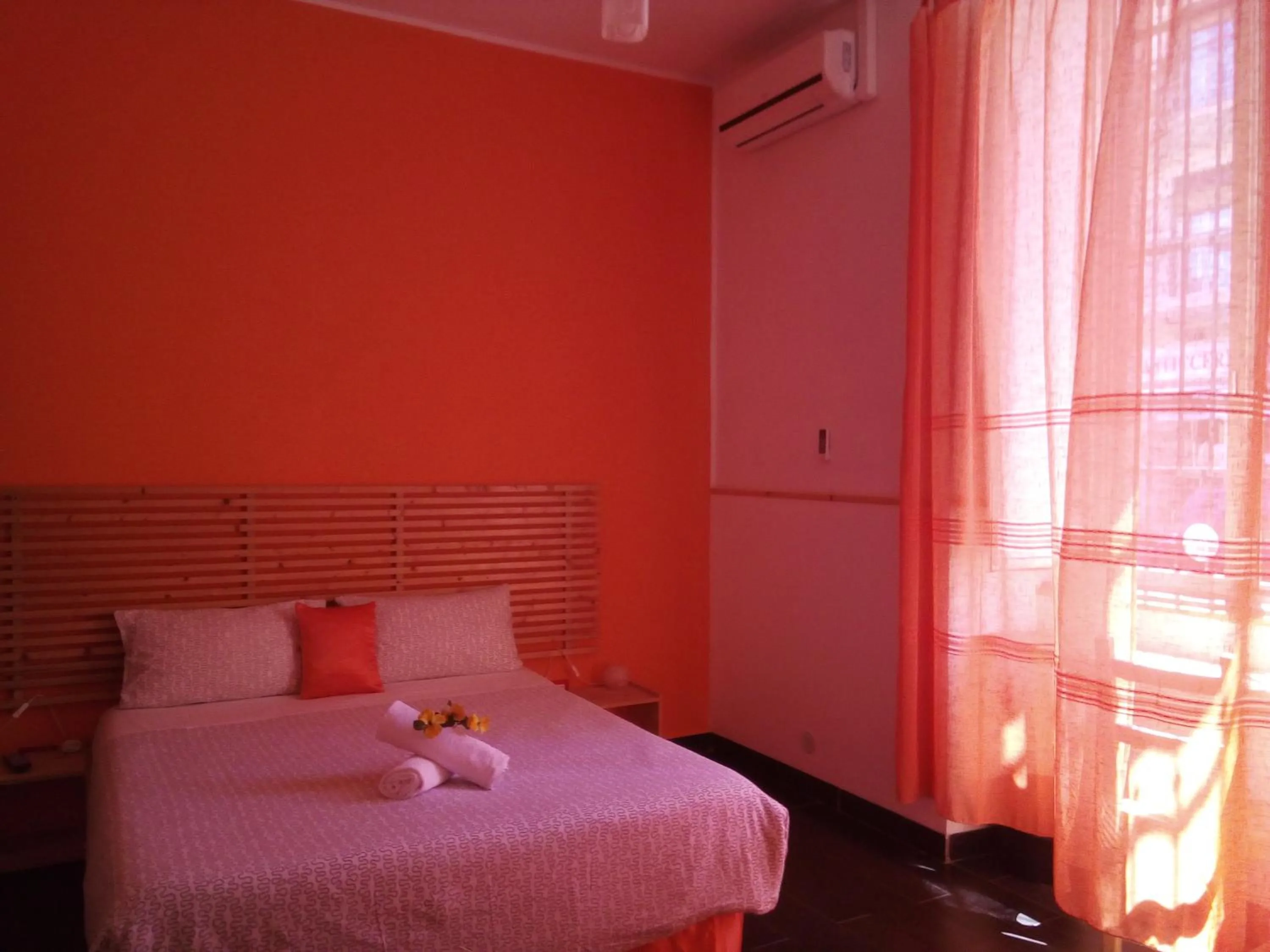 Photo of the whole room, Bed in B&B Scirocco D'Africa
