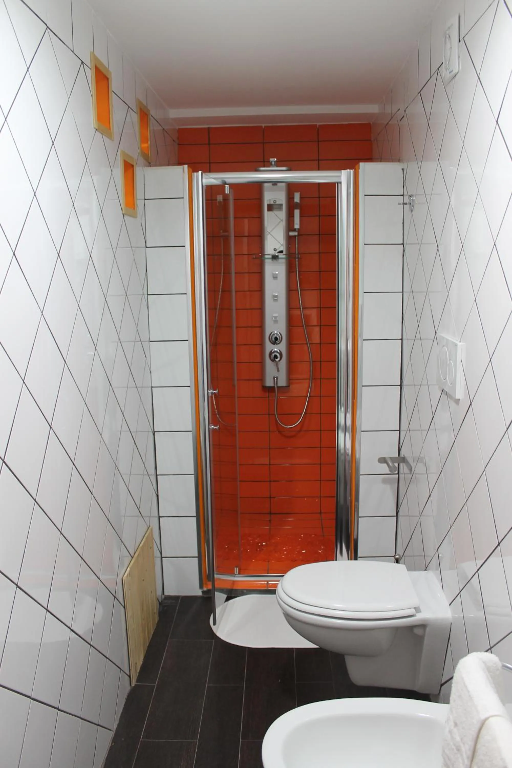 Shower in B&B Scirocco D'Africa