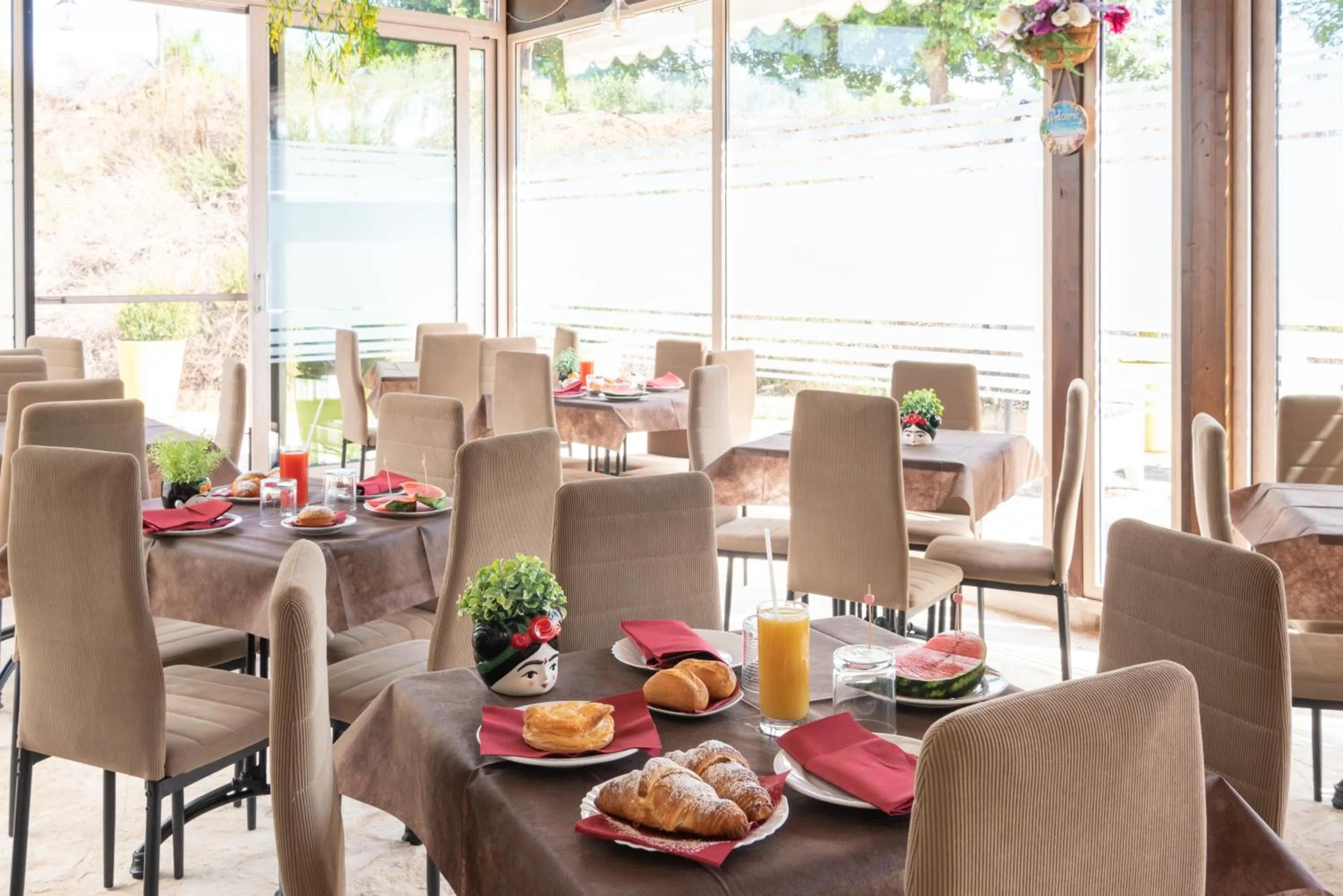 Restaurant/places to eat in B&B Tenuta Barone