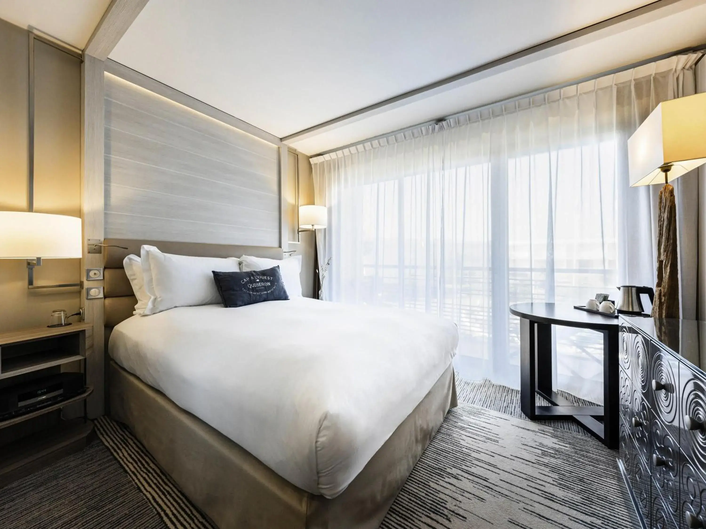 Bedroom, Bed in Sofitel Quiberon Thalassa sea & spa Bedroom, Bed in Sofitel Quiberon Thalassa sea & spa