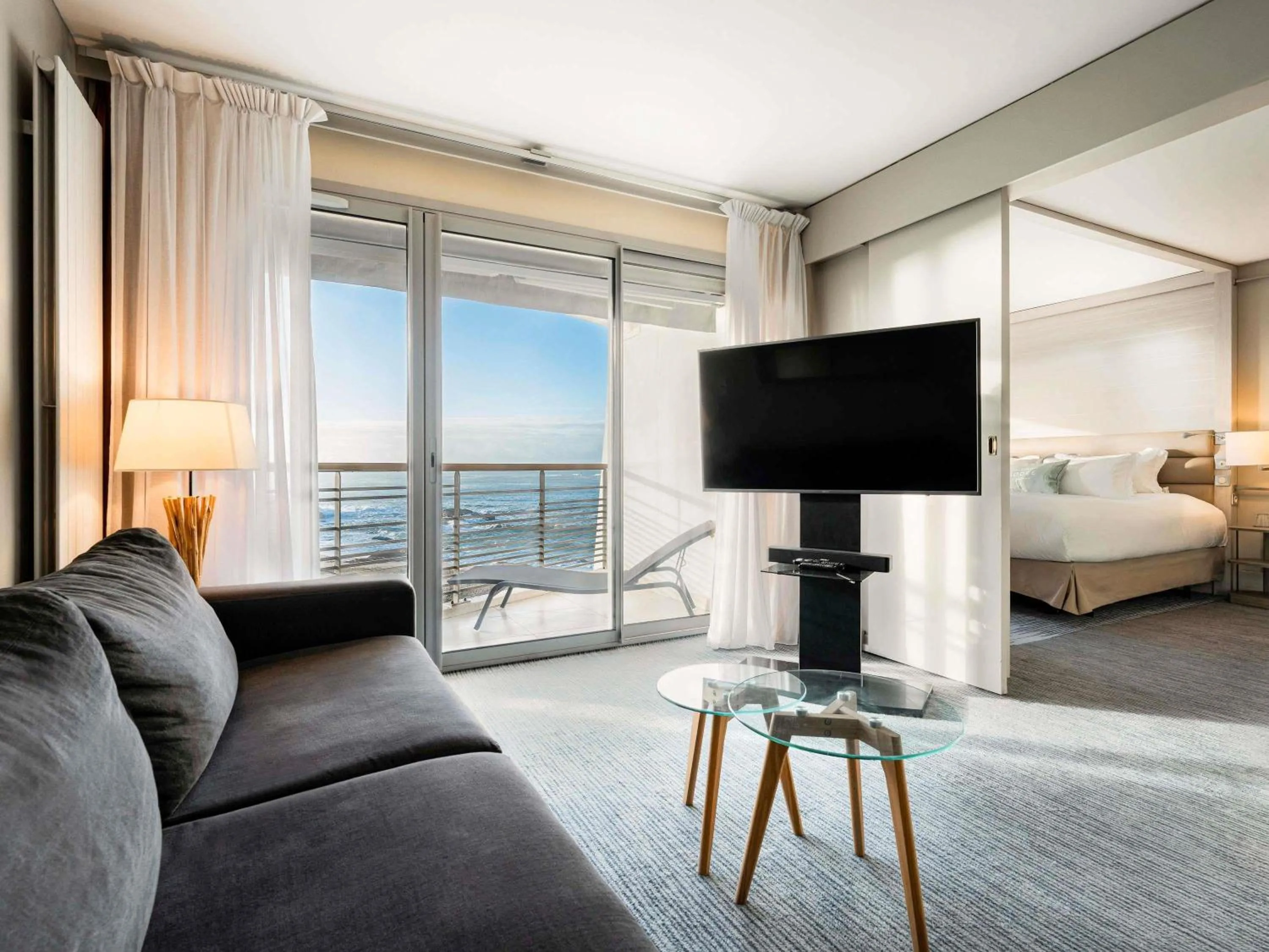 Bedroom, Bed in Sofitel Quiberon Thalassa sea & spa