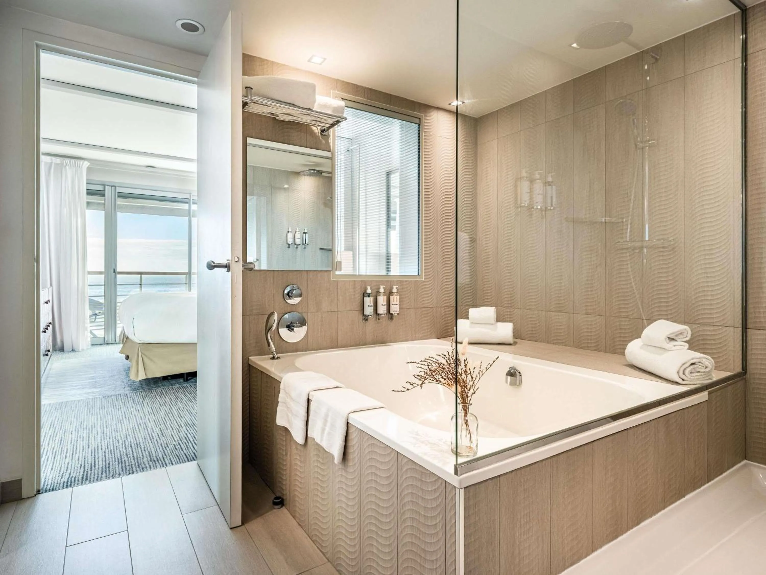 Bedroom in Sofitel Quiberon Thalassa sea & spa