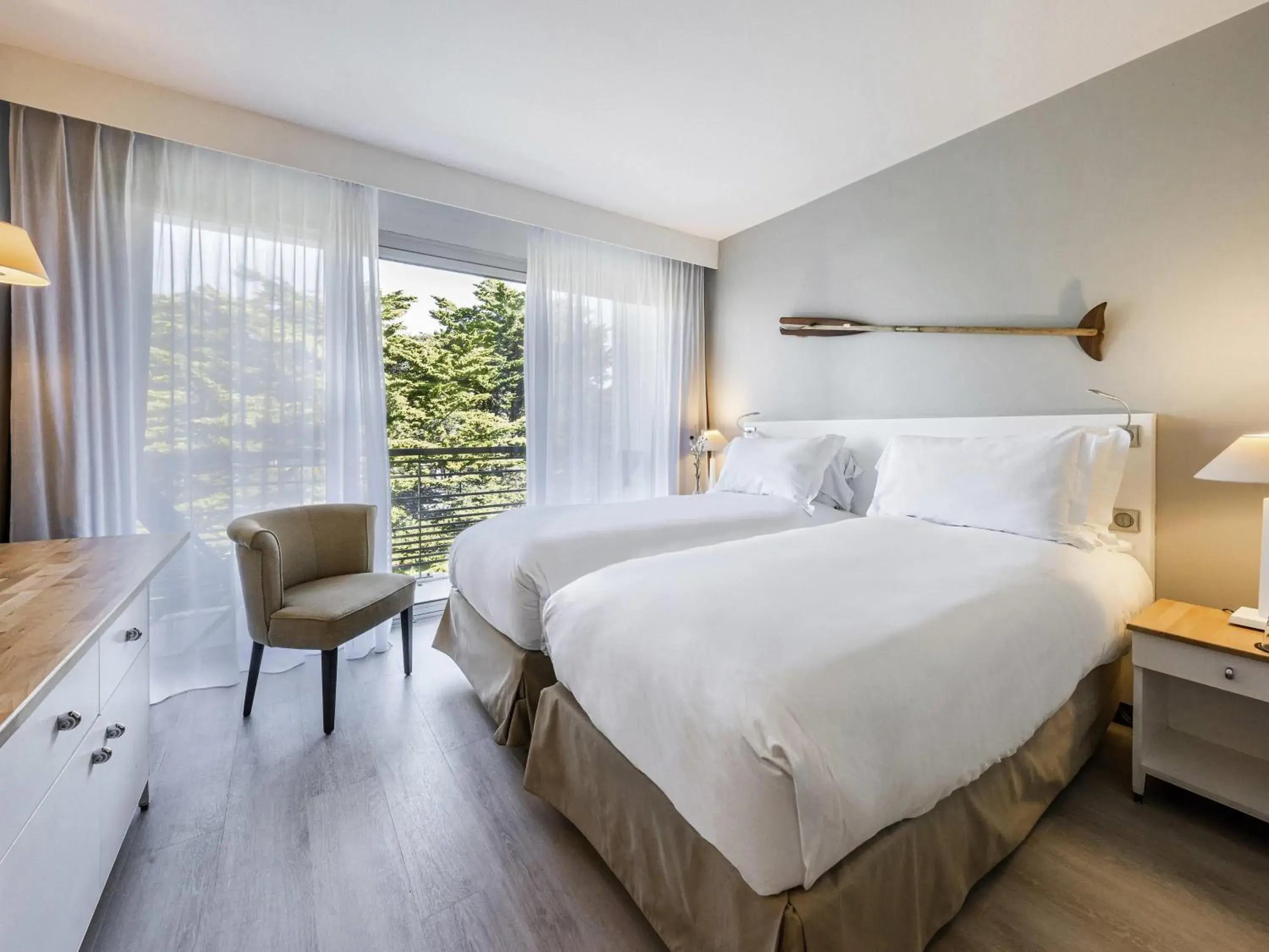 Bedroom, Bed in Sofitel Quiberon Thalassa sea & spa Bedroom, Bed in Sofitel Quiberon Thalassa sea & spa