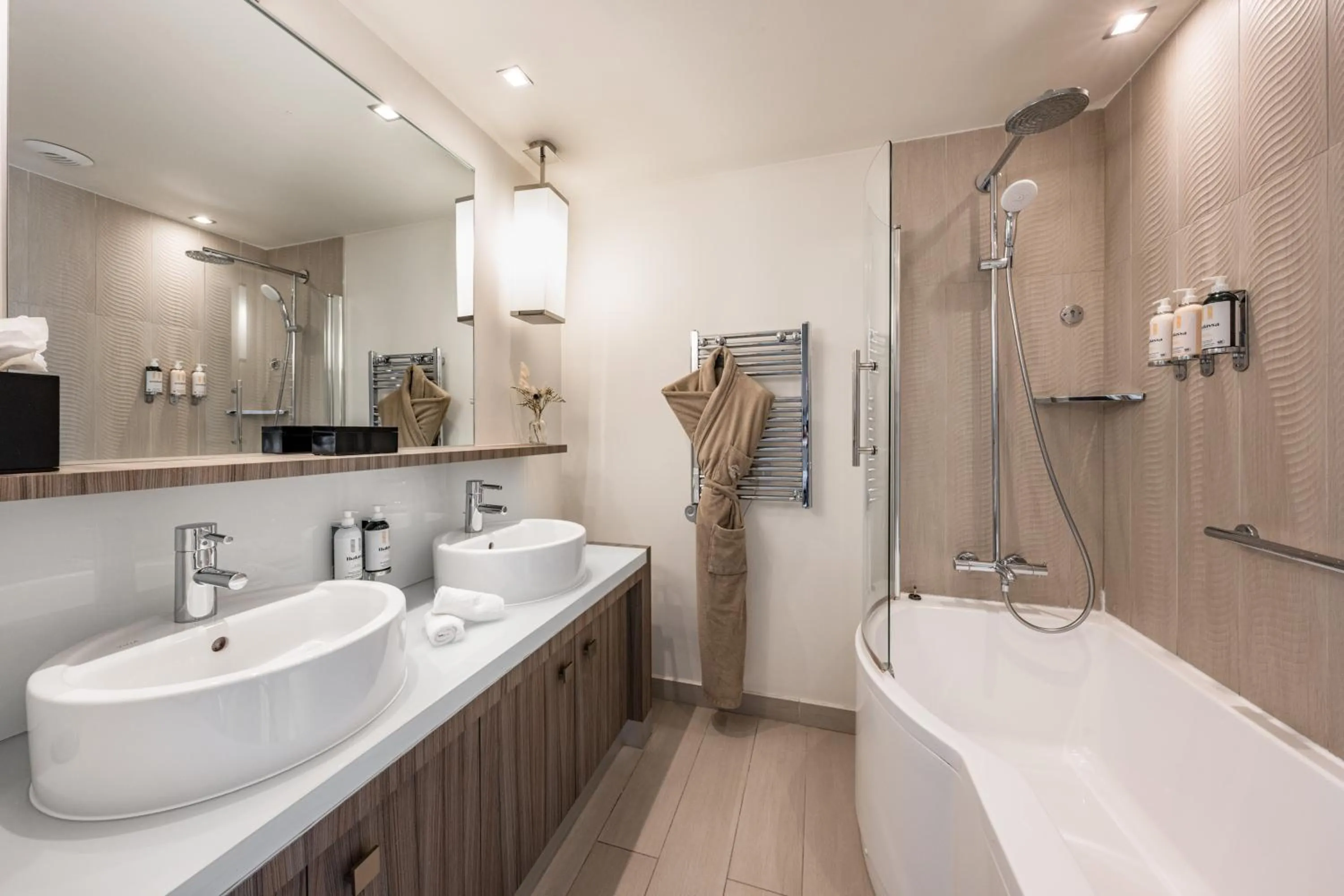 Bathroom in Sofitel Quiberon Thalassa sea & spa