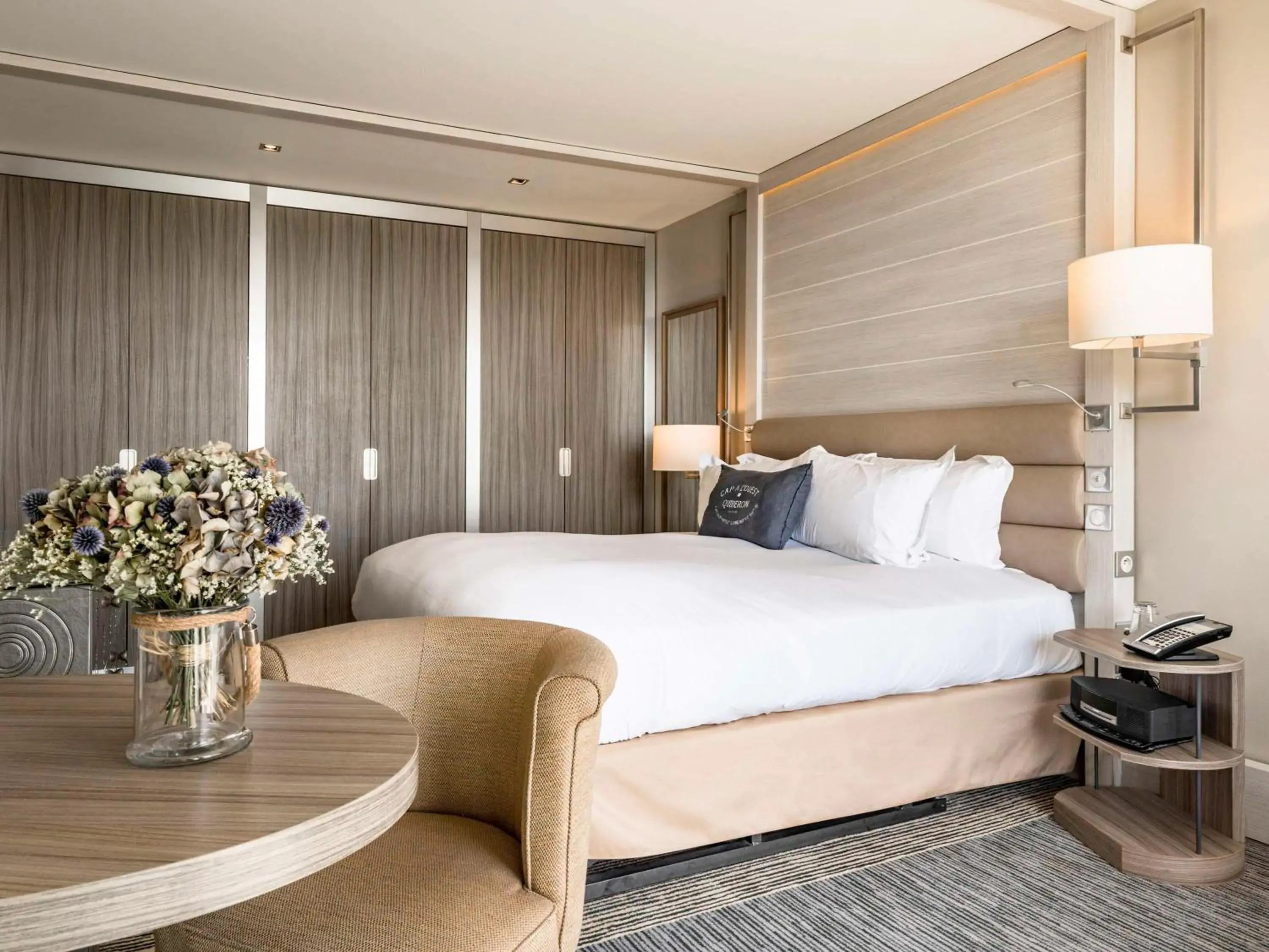 Bedroom, Bed in Sofitel Quiberon Thalassa sea & spa Bedroom, Bed in Sofitel Quiberon Thalassa sea & spa