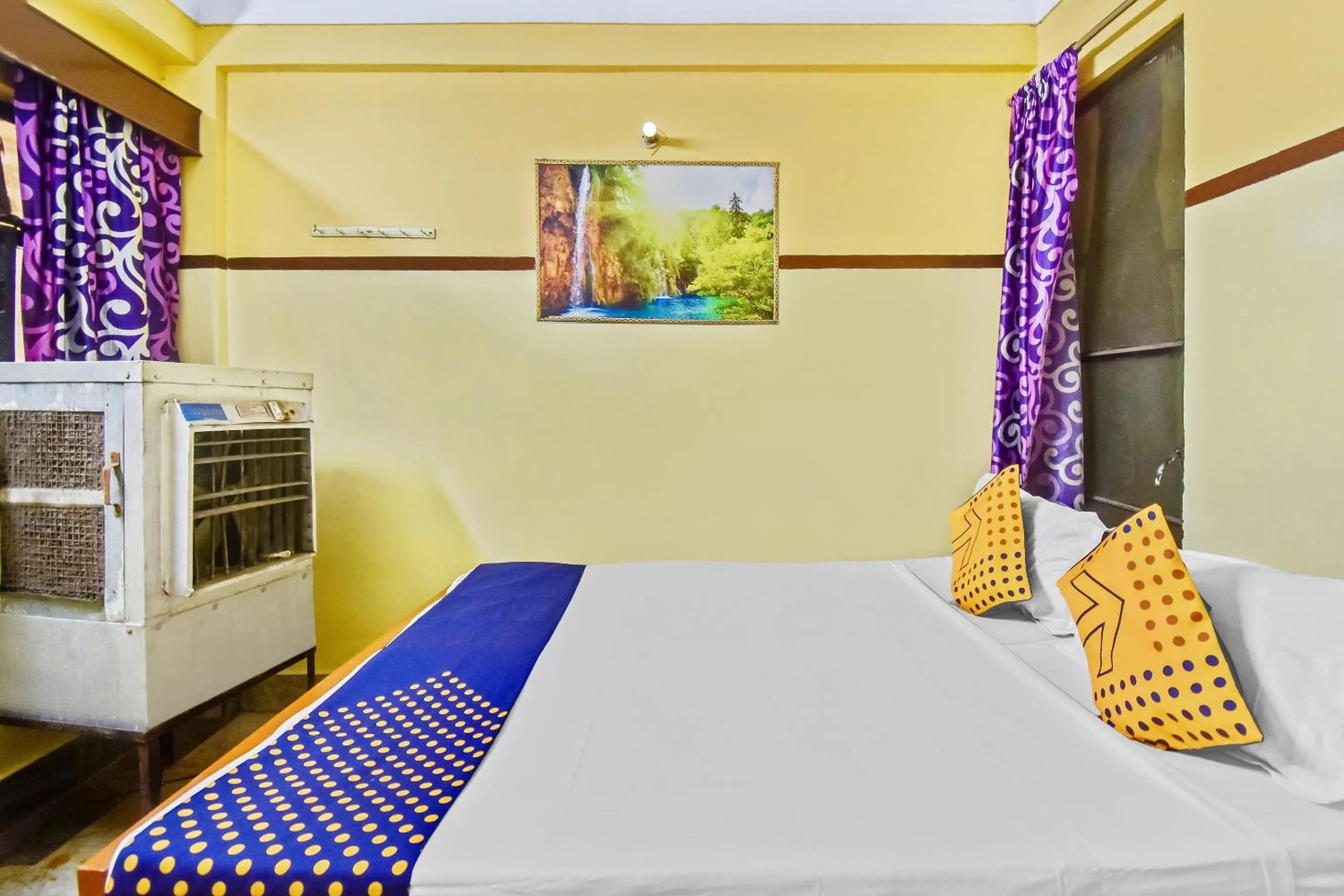 Bedroom in Hotel O Plaza Lodge