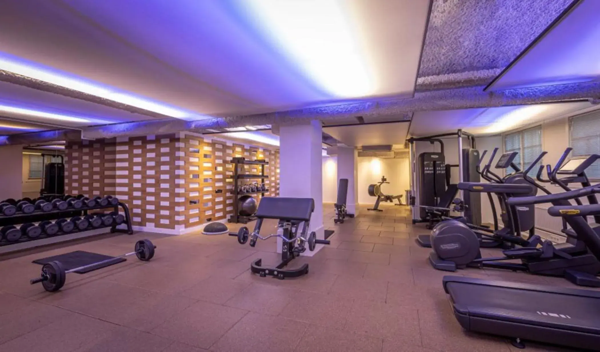 Fitness centre/facilities in Clayton Hotel Amsterdam American Fitness centre/facilities in Clayton Hotel Amsterdam American