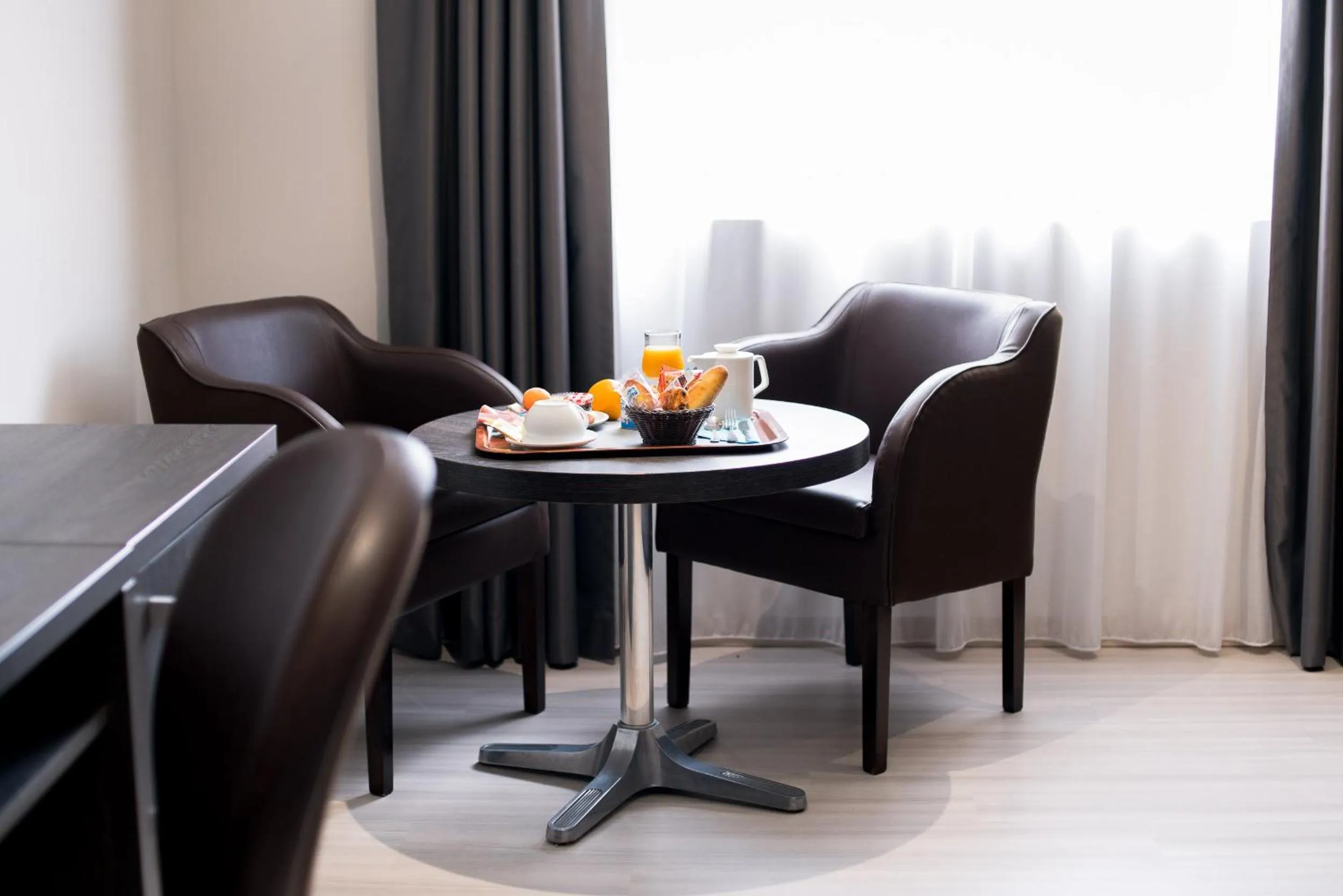 Breakfast in Ariane Hôtel Fos sur Mer