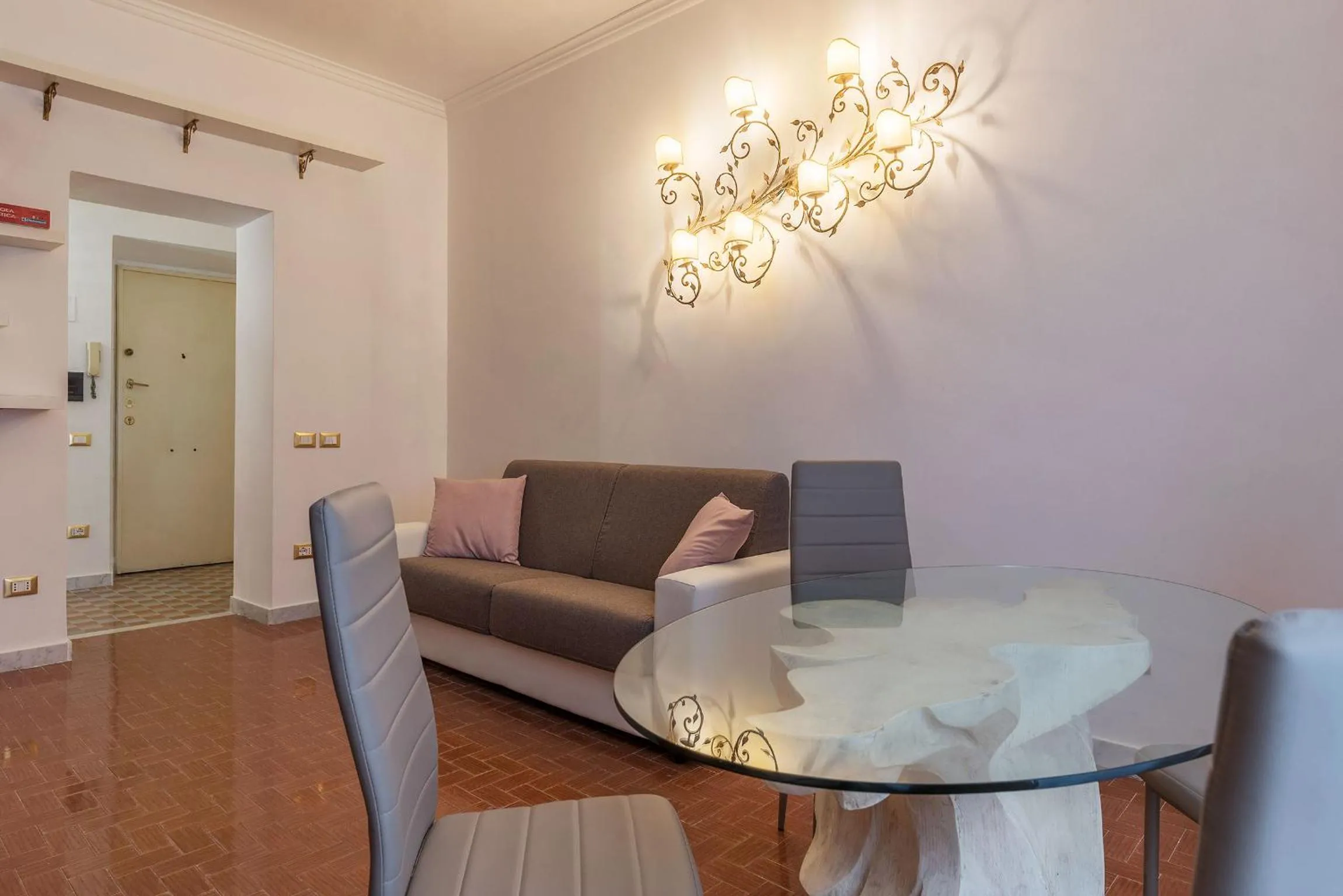 GuestHost - Piramide & Testaccio Design Flat