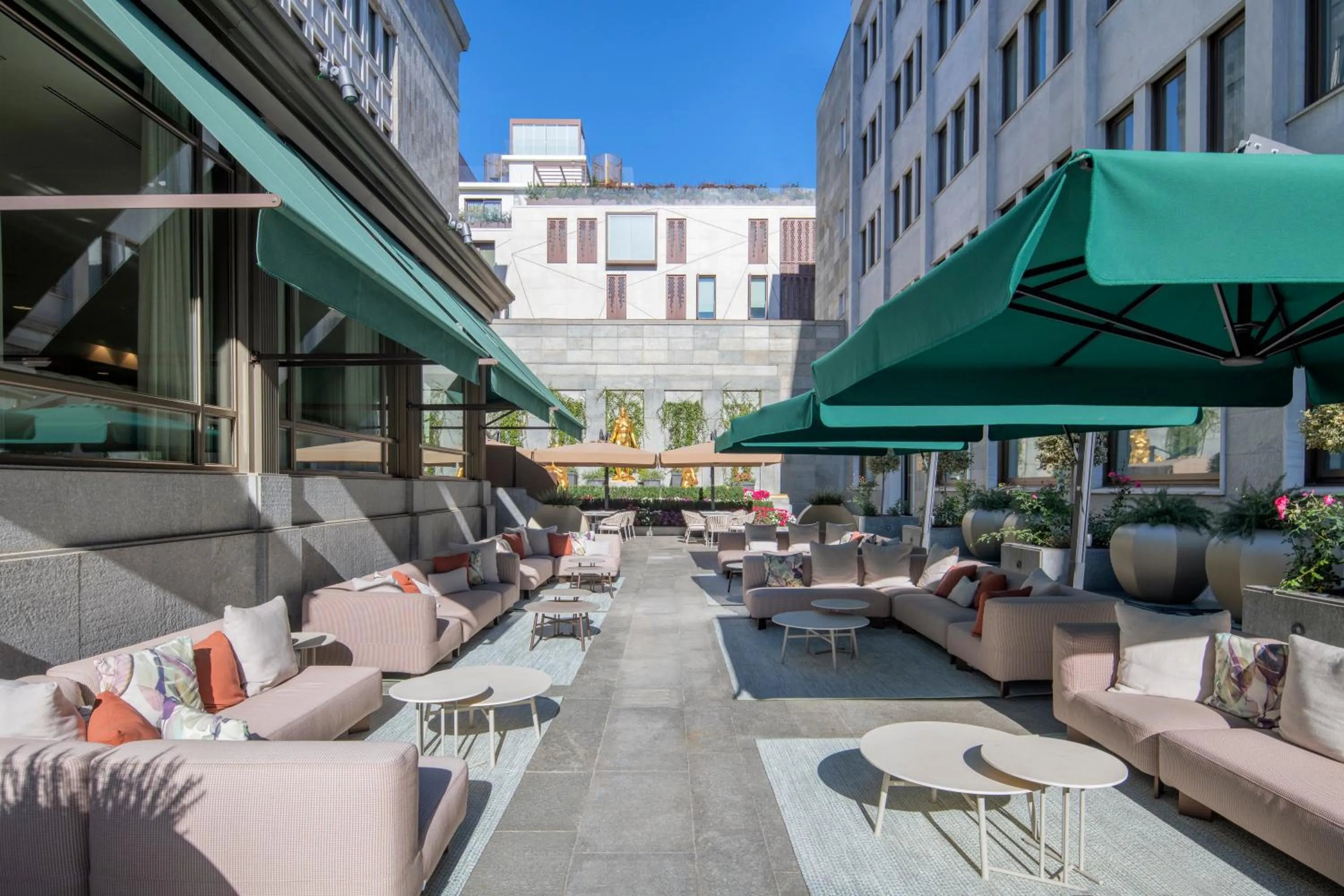 Garden in Hilton Turin Centre