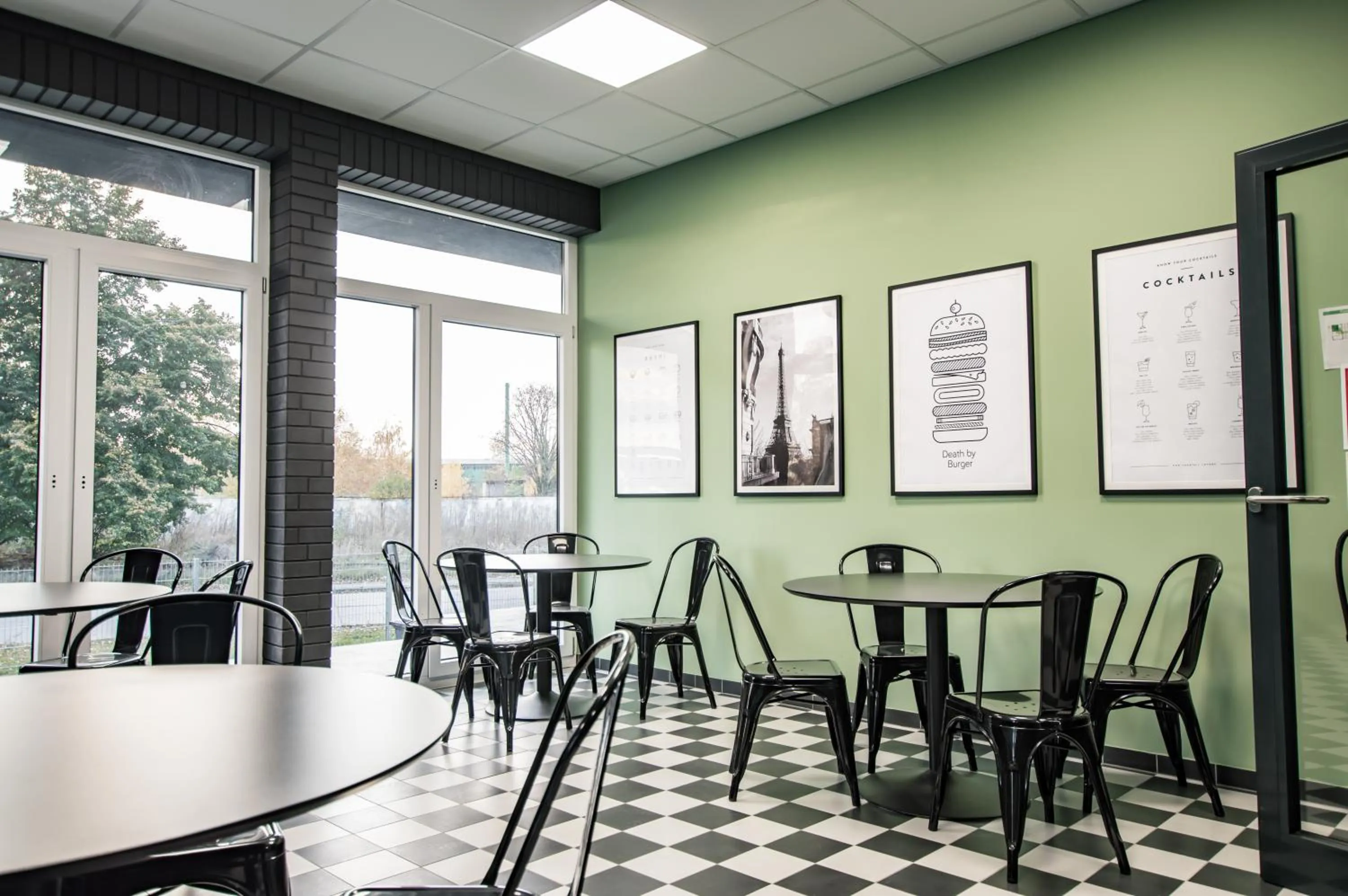 Communal kitchen in NeoHostel