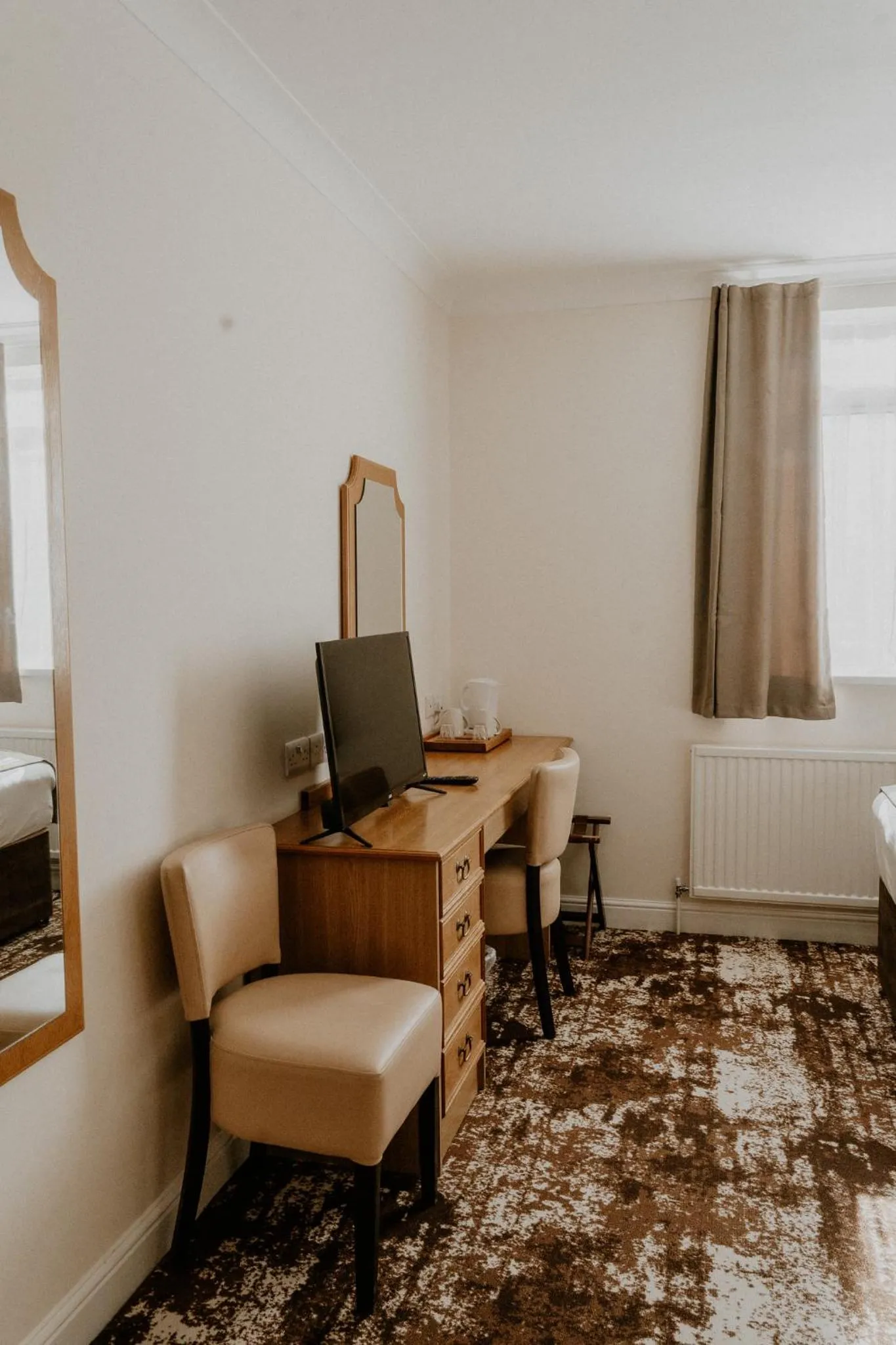 Bedroom in The Prince of Wales Hotel Berkeley by Bellevilla, A38 M5
