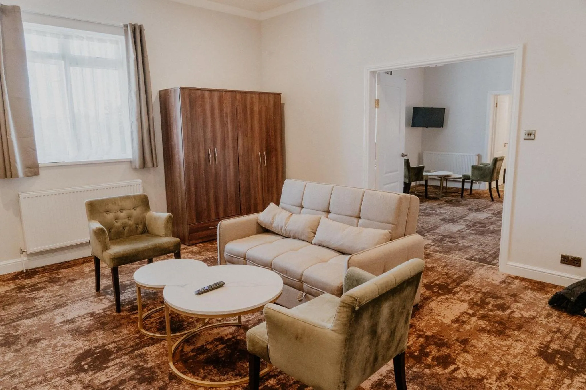 Bedroom in The Prince of Wales Hotel Berkeley by Bellevilla, A38 M5