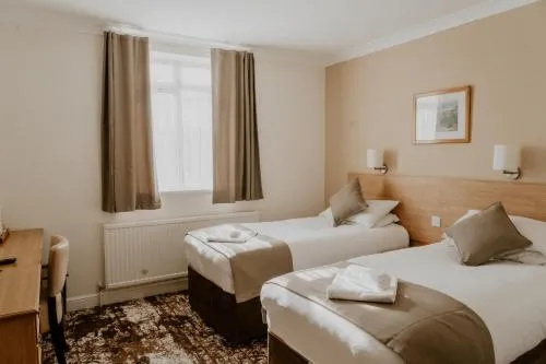 The Prince of Wales Hotel Berkeley by Bellevilla, A38 M5