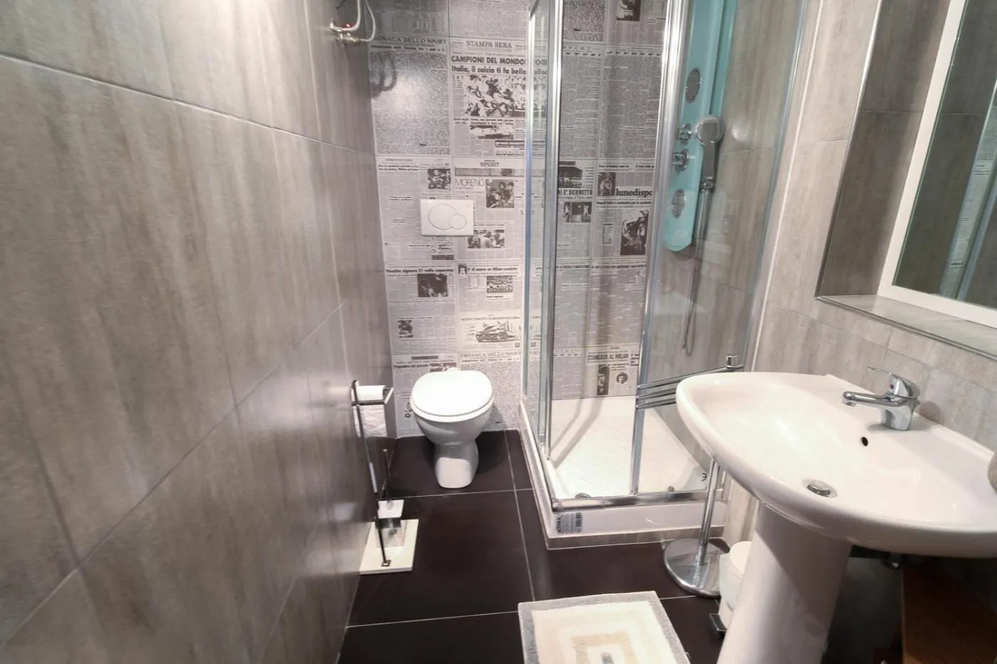 Shower in B&B Affittacamere Del Teatro