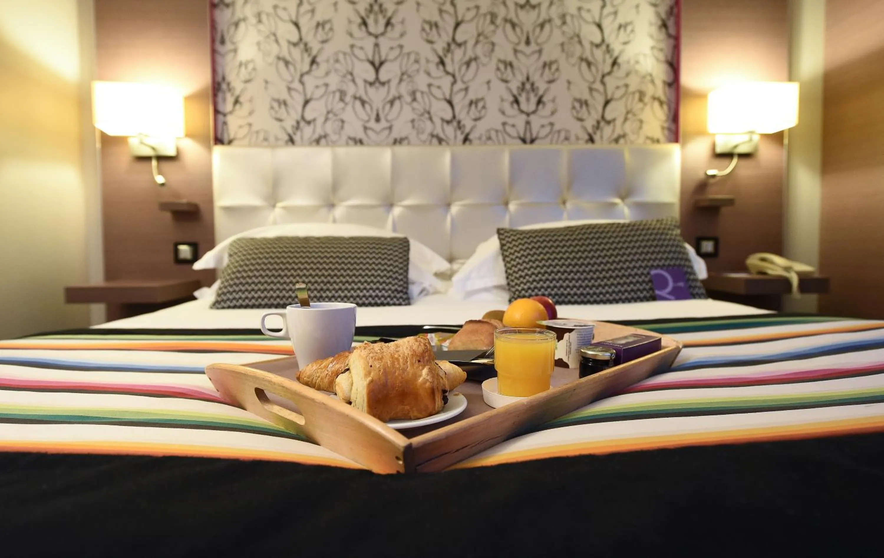 Bedroom in Mercure Dijon Centre Clemenceau