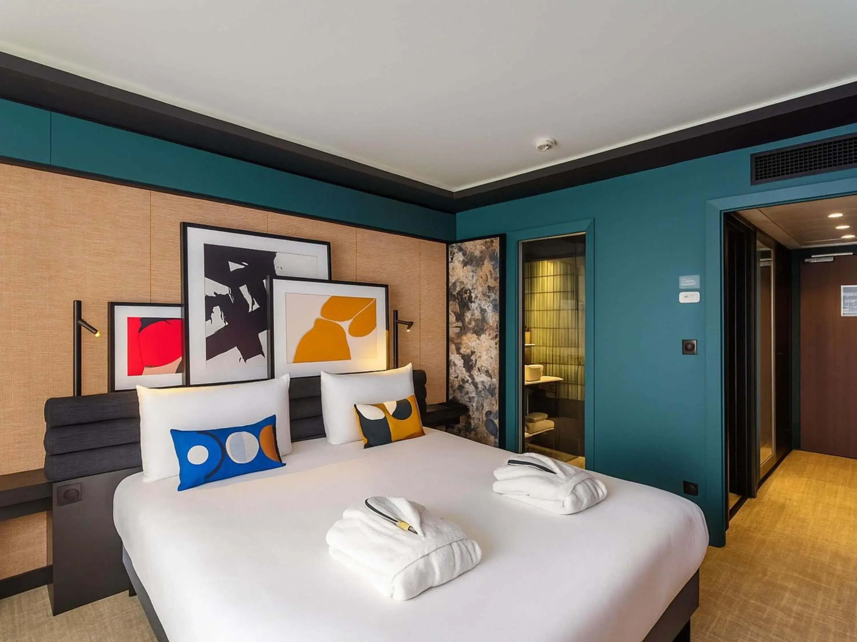 Property building, Bed in Mercure Dijon Centre Clemenceau Property building, Bed in Mercure Dijon Centre Clemenceau