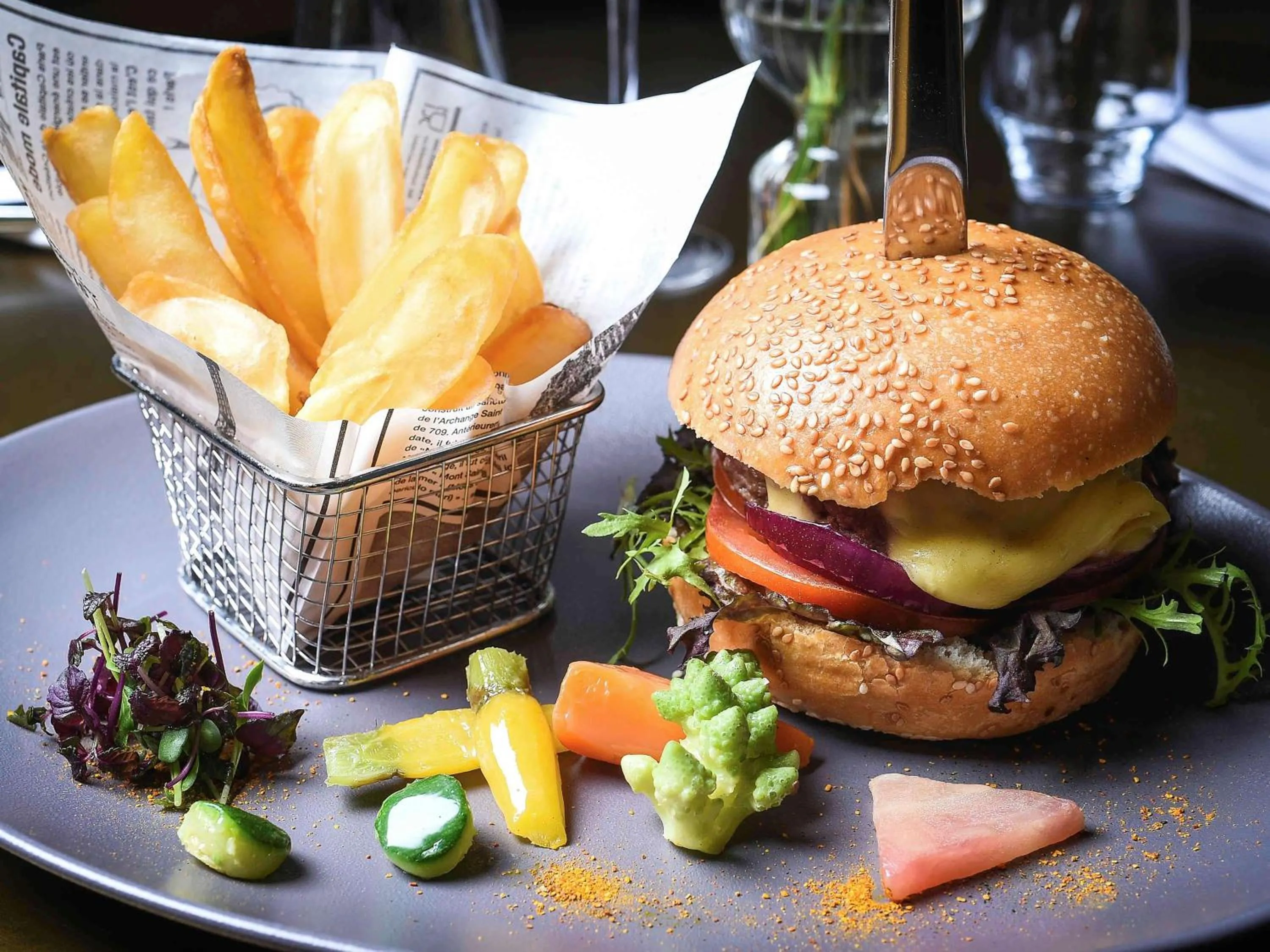 Lounge or bar in Mercure Dijon Centre Clemenceau