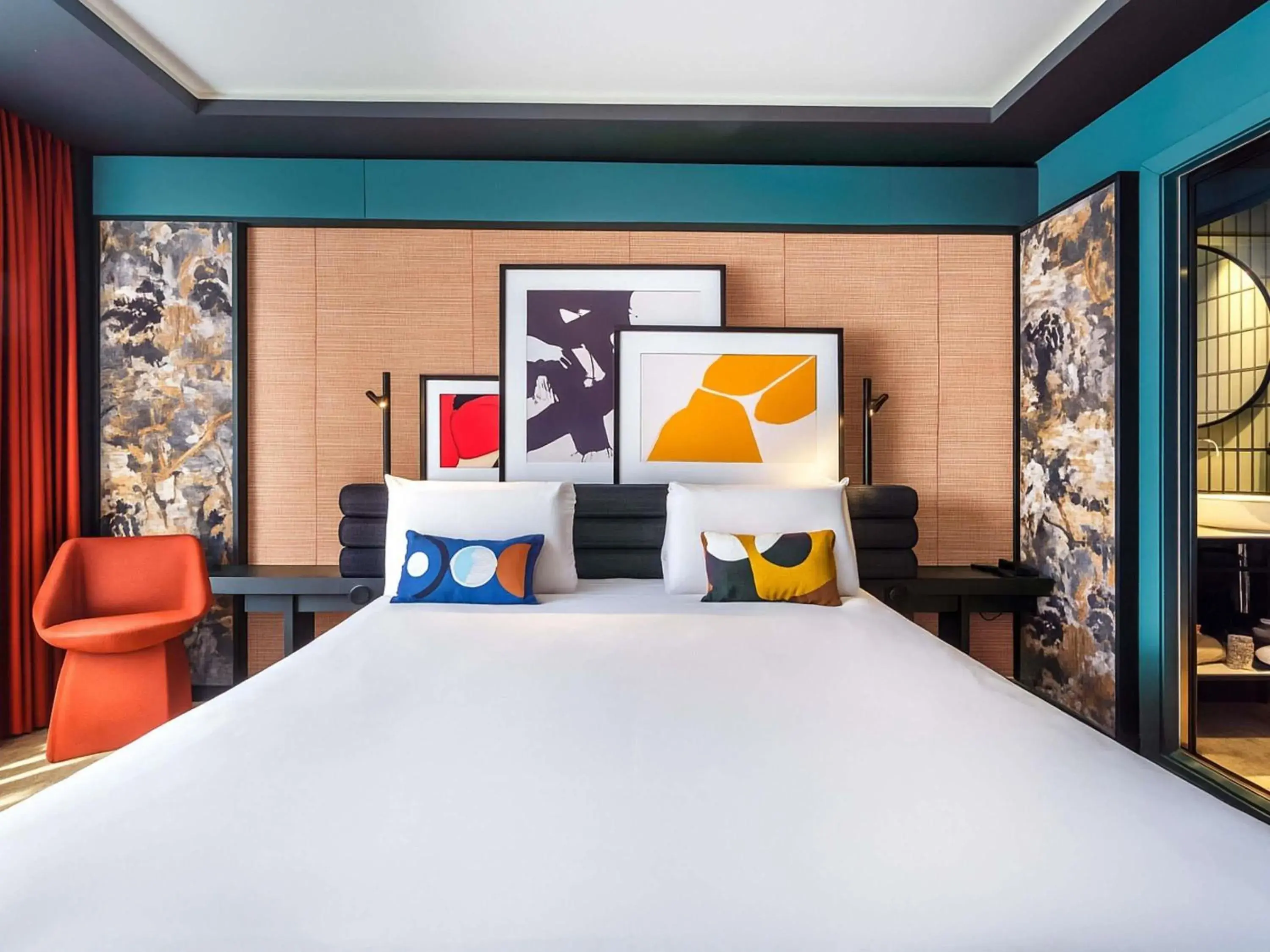 Bedroom, Bed in Mercure Dijon Centre Clemenceau Bedroom, Bed in Mercure Dijon Centre Clemenceau