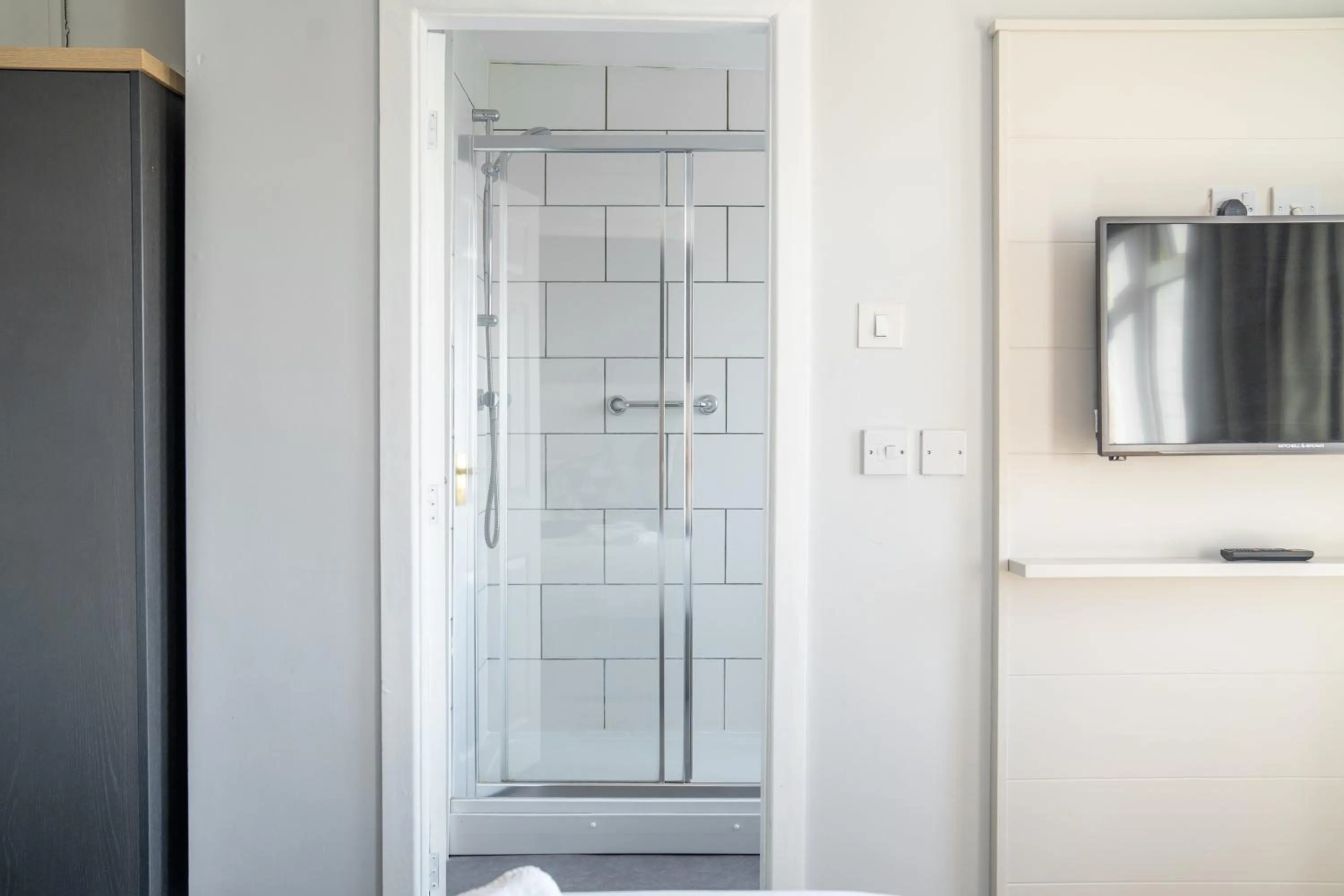 Bathroom in The Strathmore Hotel
