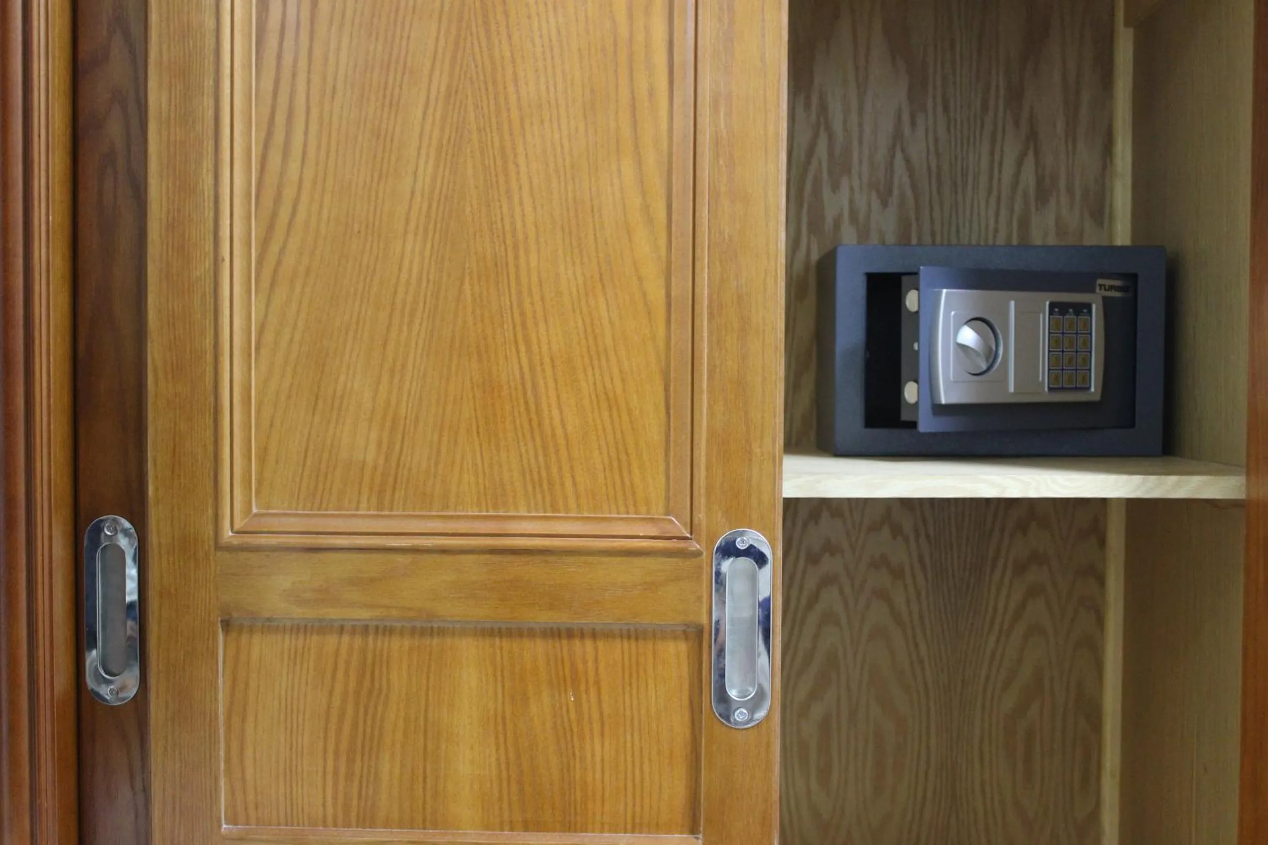 Living room in Al Raya Apartments