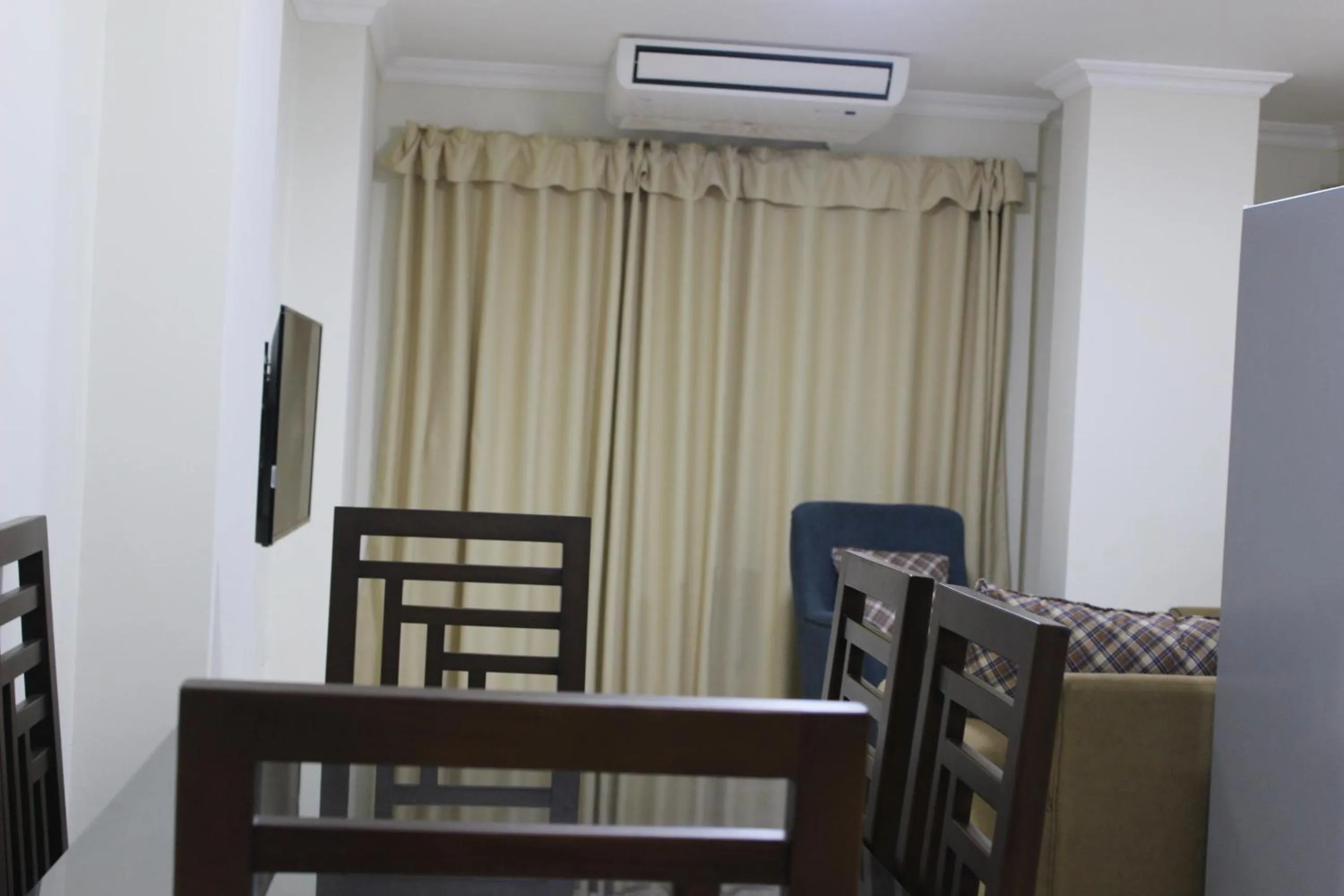 Living room in Al Raya Apartments