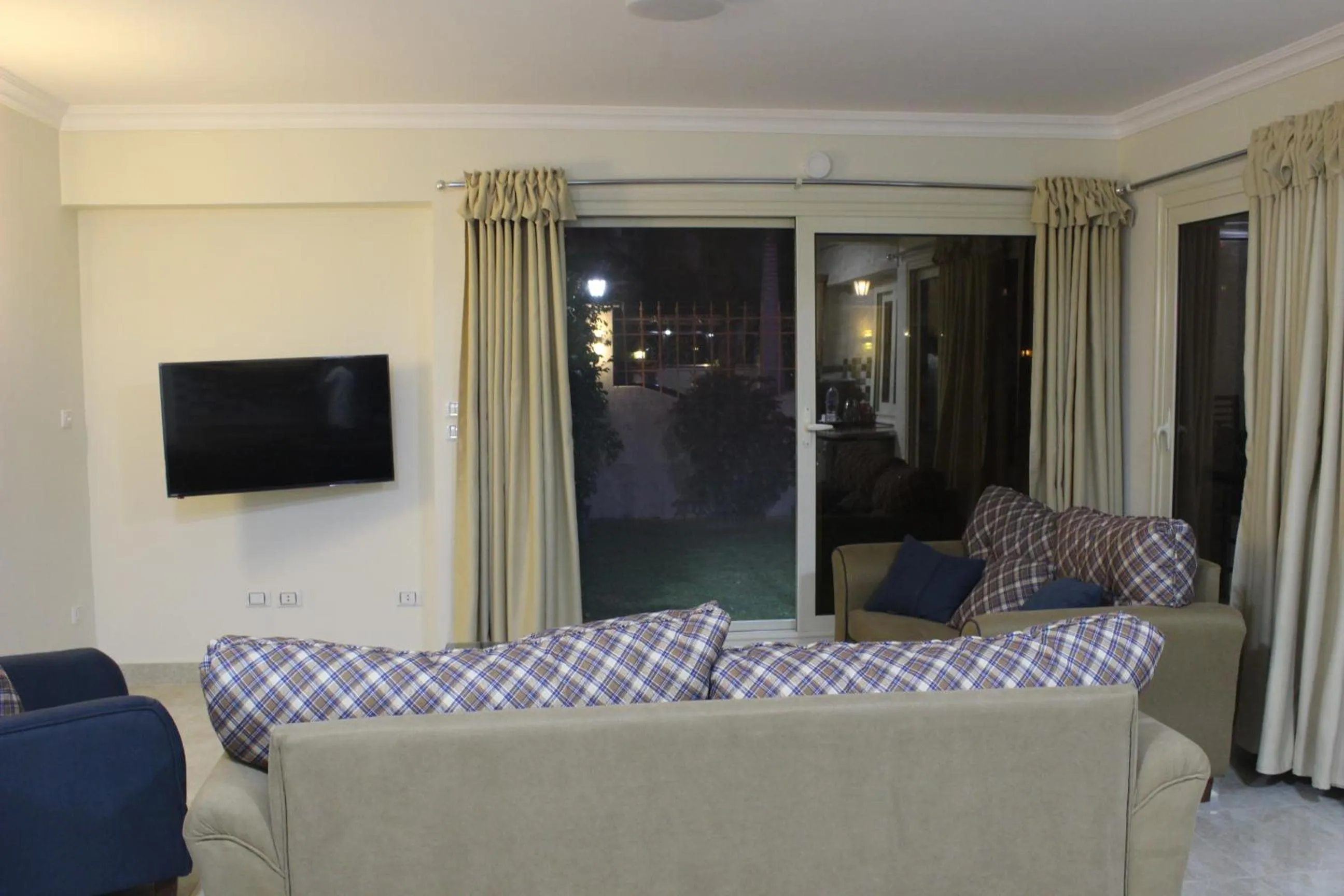 Living room in Al Raya Apartments