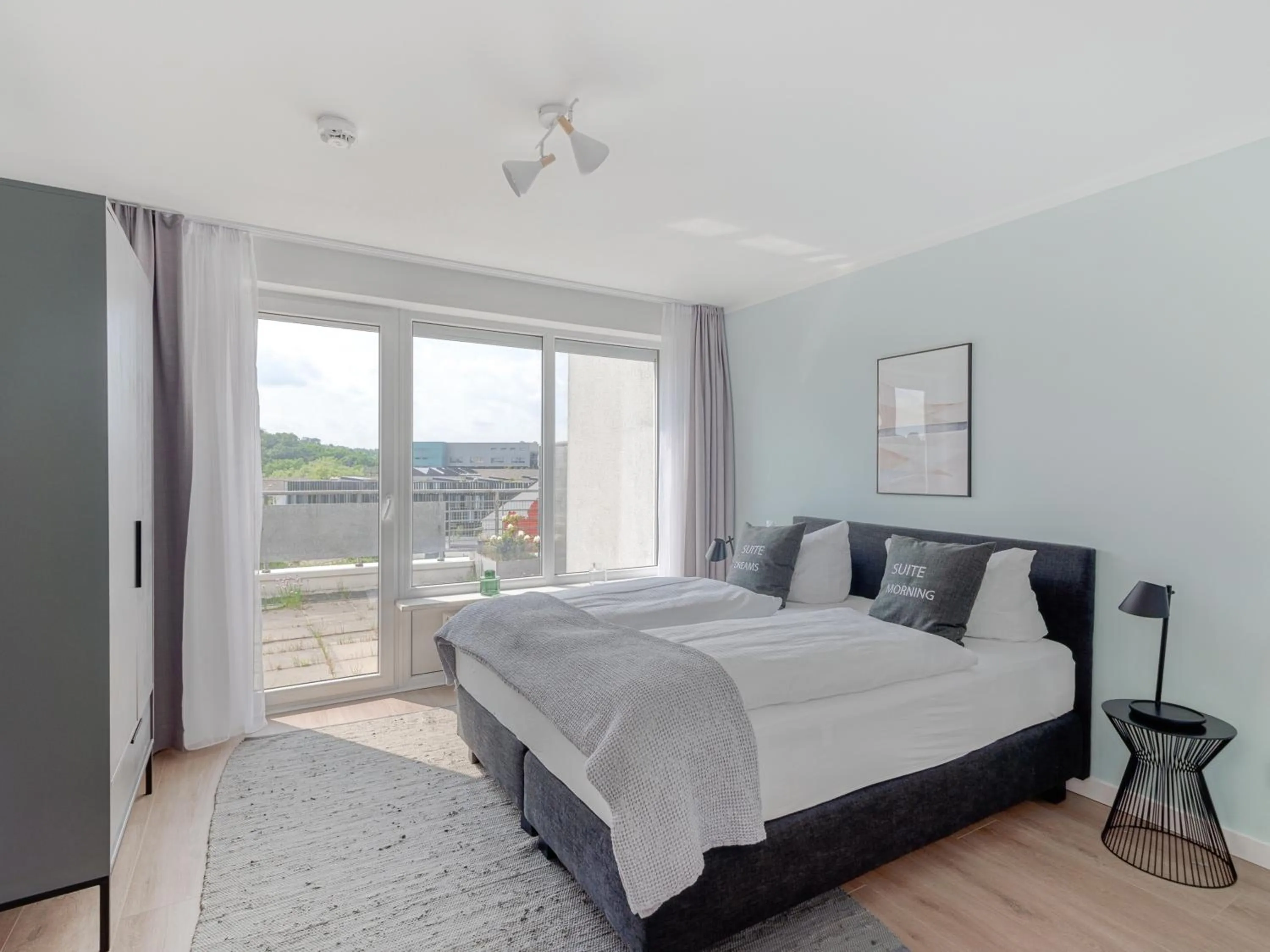 Bed in Limehome Wolfsburg Porschestraße