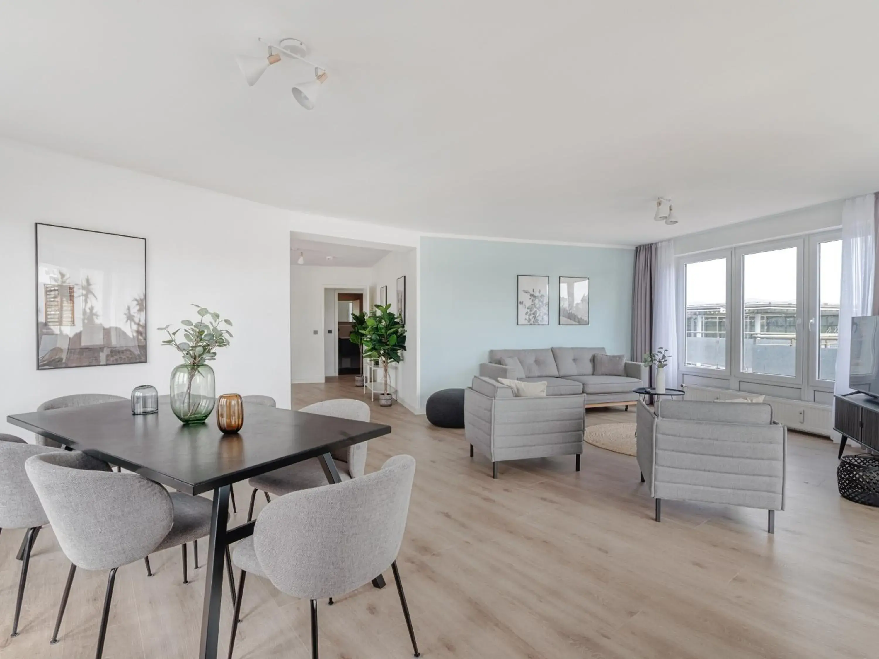 Three-Bedroom Suite with Terrace in Limehome Wolfsburg Porschestraße Three-Bedroom Suite with Terrace in Limehome Wolfsburg Porschestraße