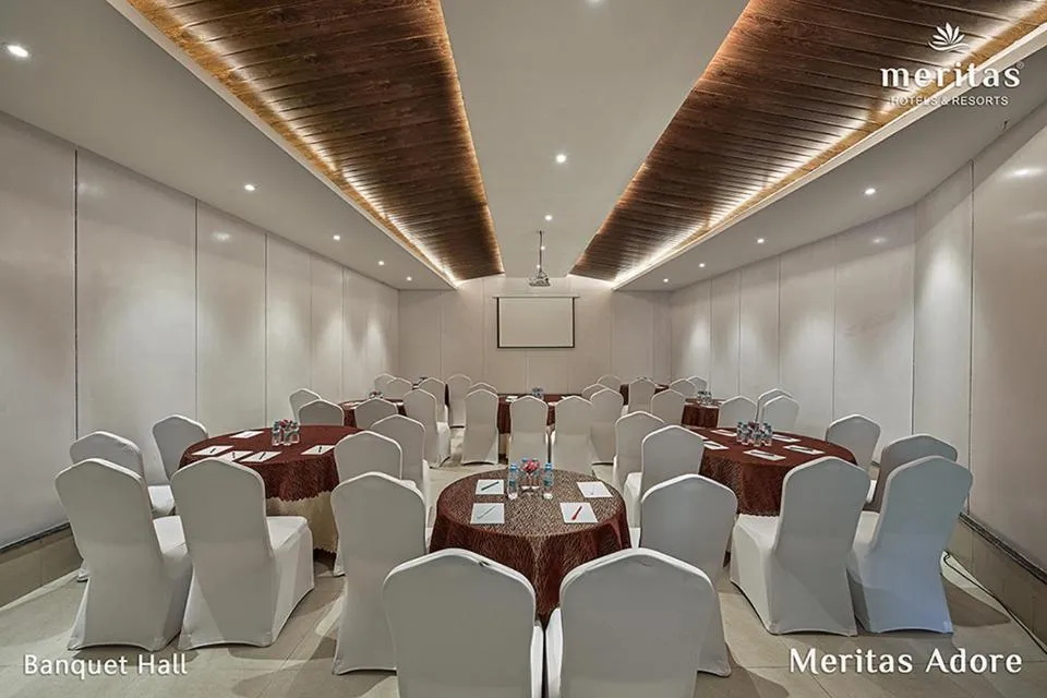 Business facilities in Meritas Adore Resort