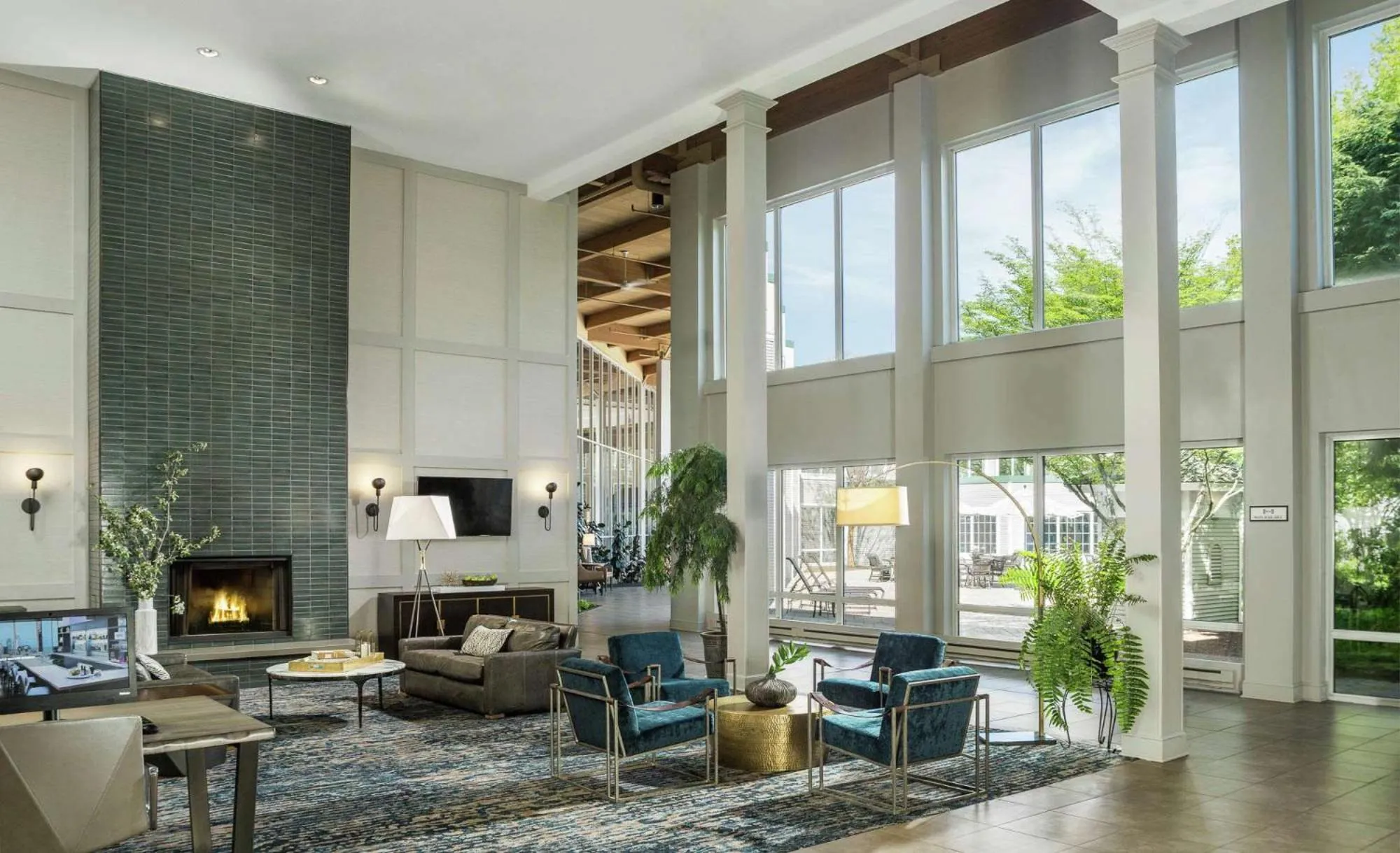 Lobby or reception in DoubleTree by Hilton Hotel Burlington Vermont