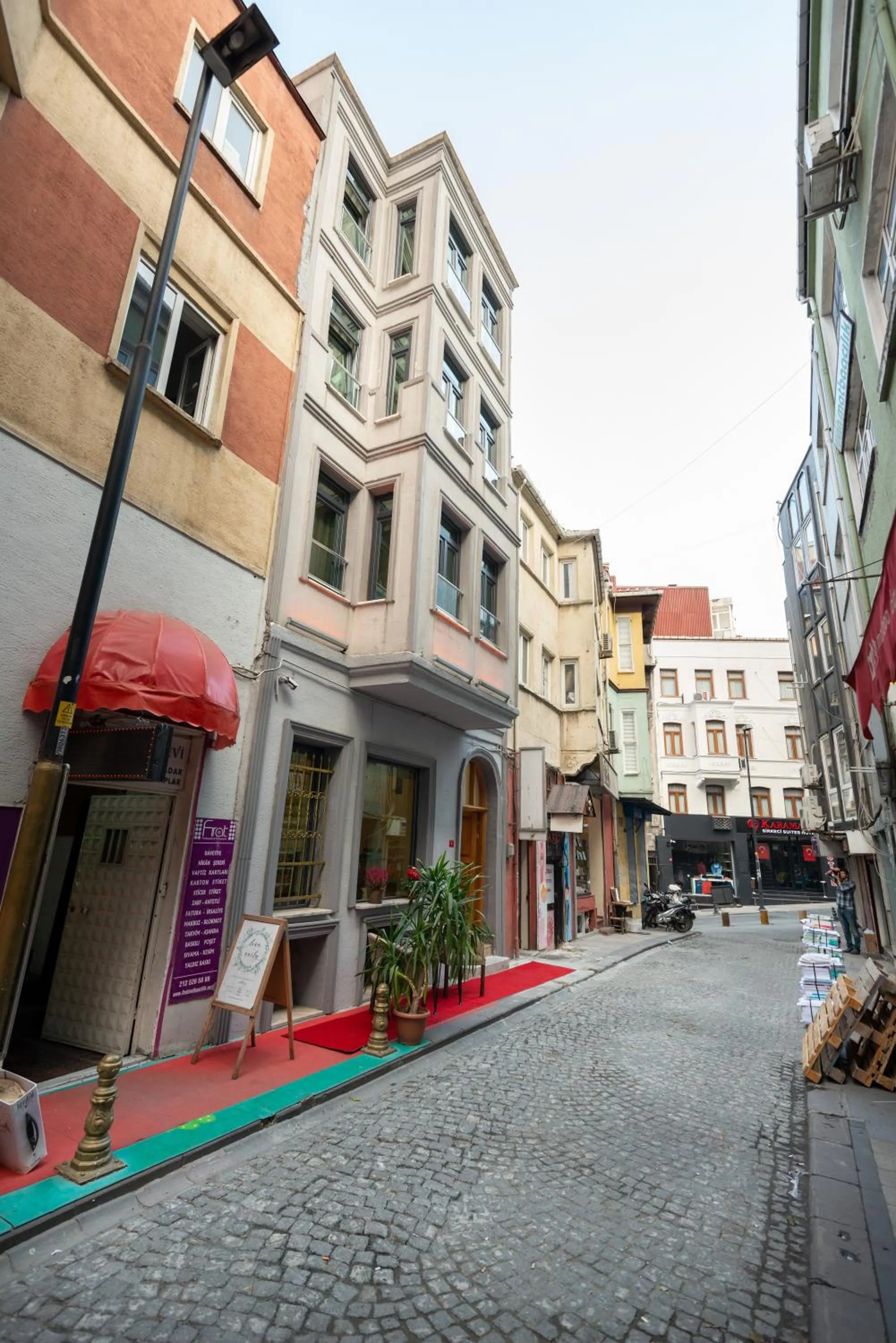 Neighbourhood in Seven Rooms Oldcity Hotel