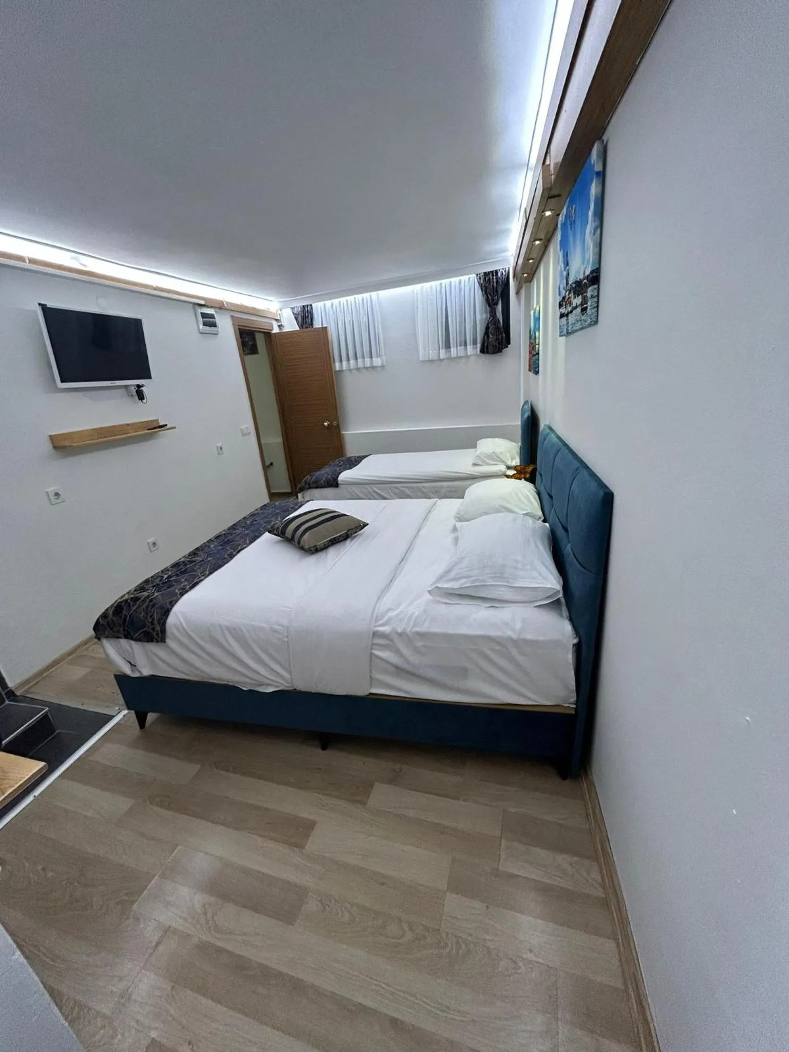 Bed in Seven Rooms Oldcity Hotel