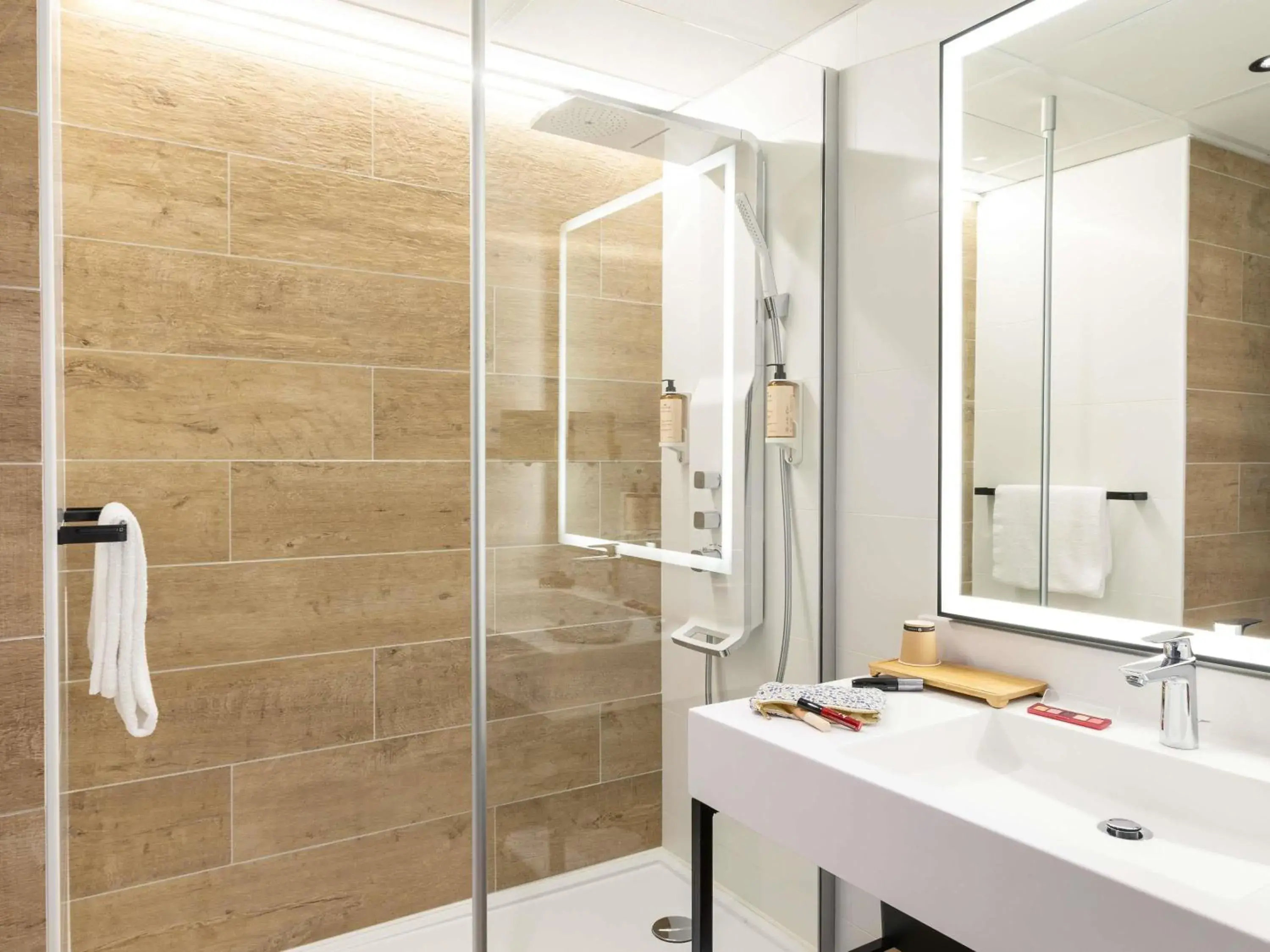 Bedroom in Mercure Epinal Centre Bedroom in Mercure Epinal Centre