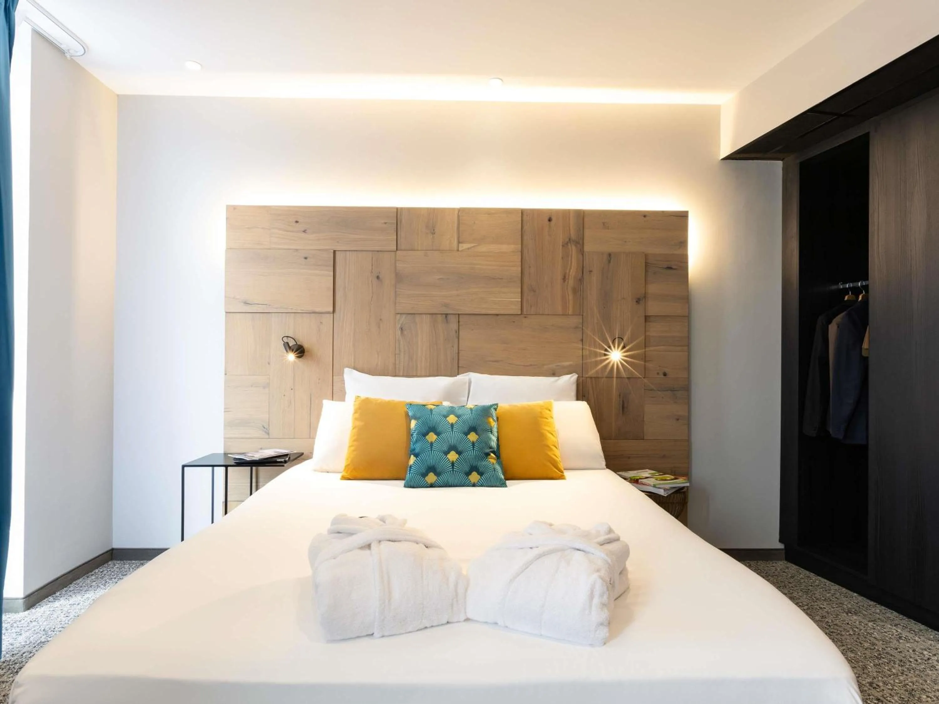 Bedroom, Bed in Mercure Epinal Centre