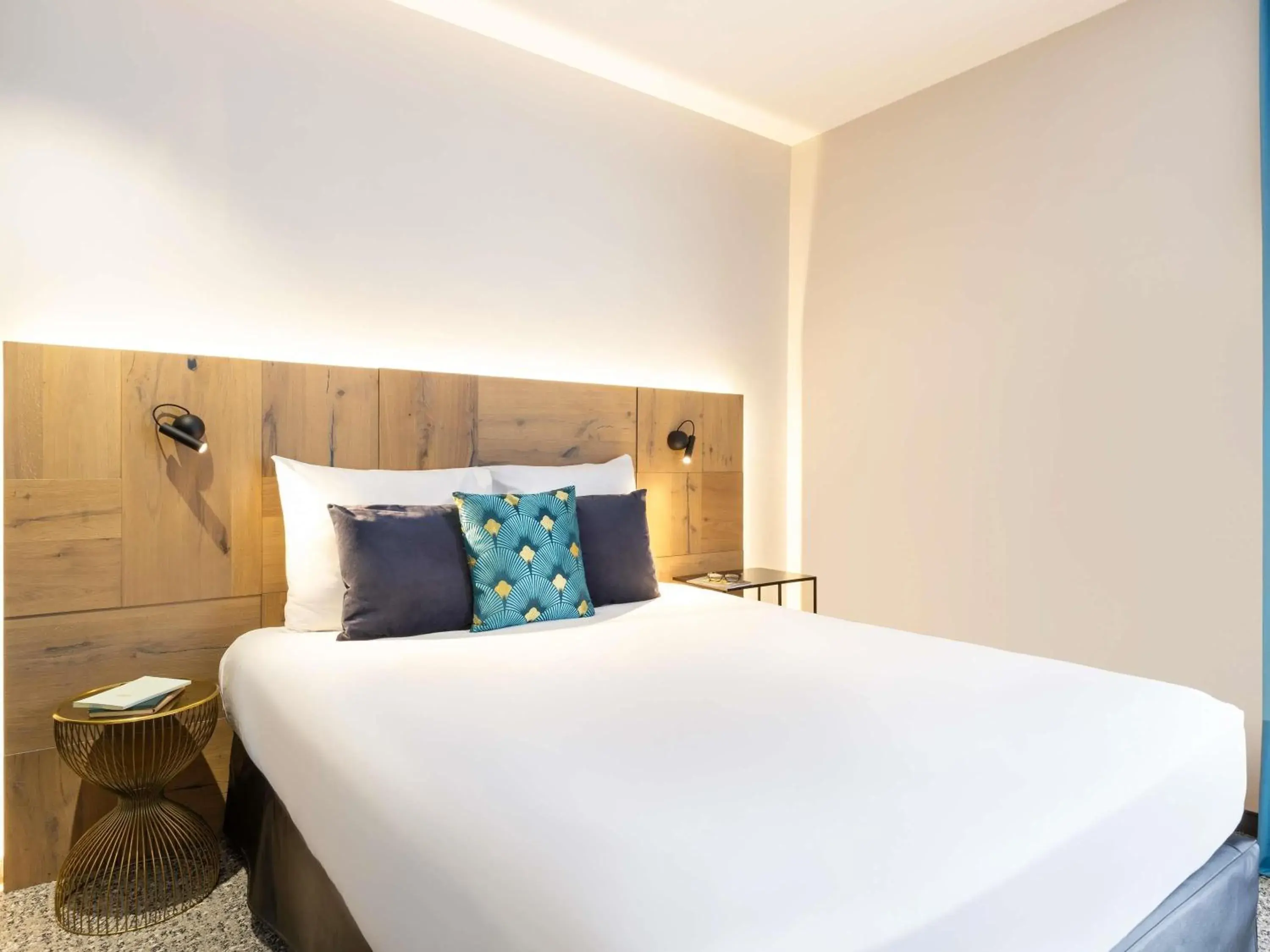 Bedroom, Bed in Mercure Epinal Centre Bedroom, Bed in Mercure Epinal Centre