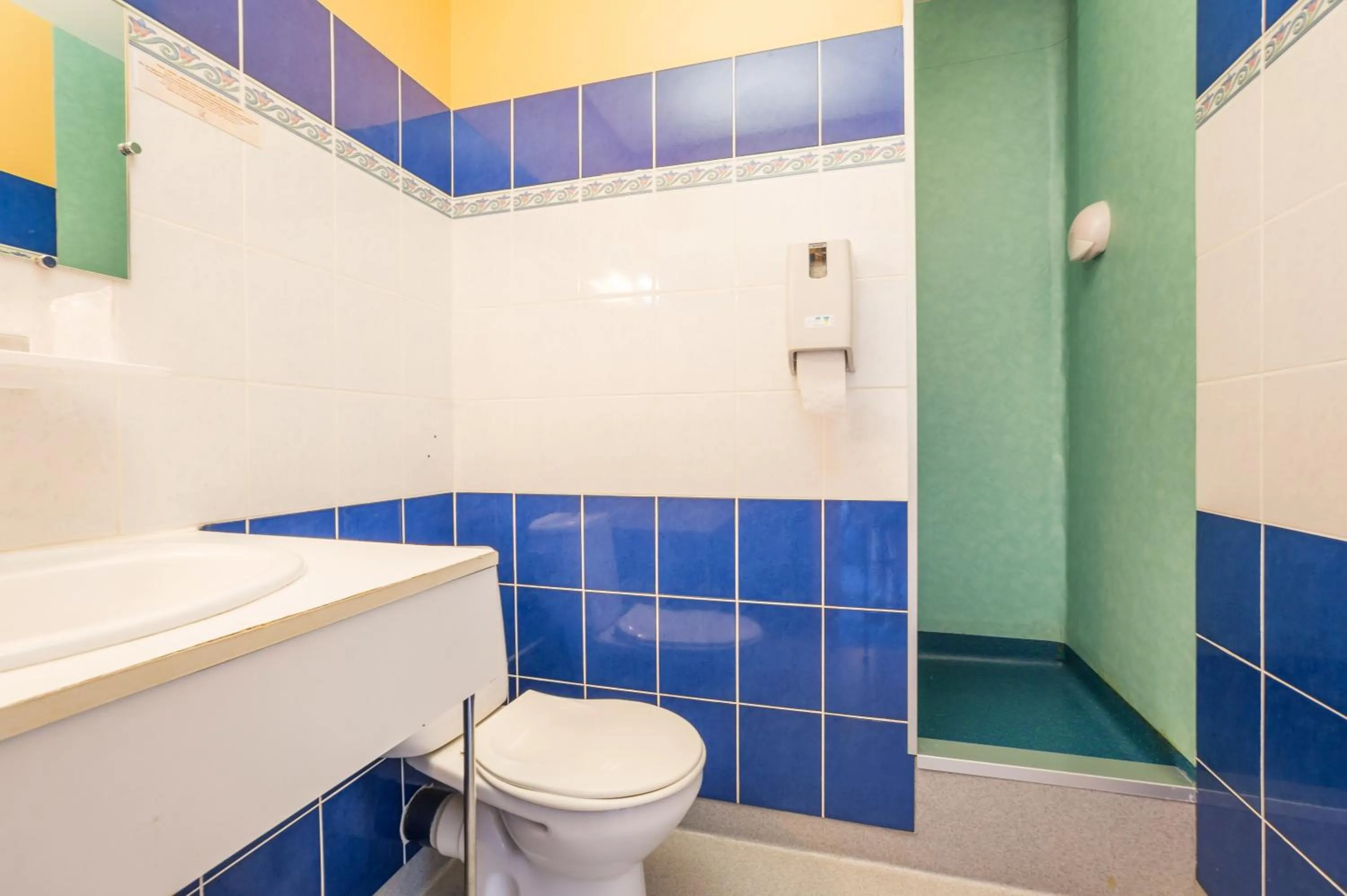 Bathroom in Logis Hotel Restaurant Auberge Les Rives de l'Arzon